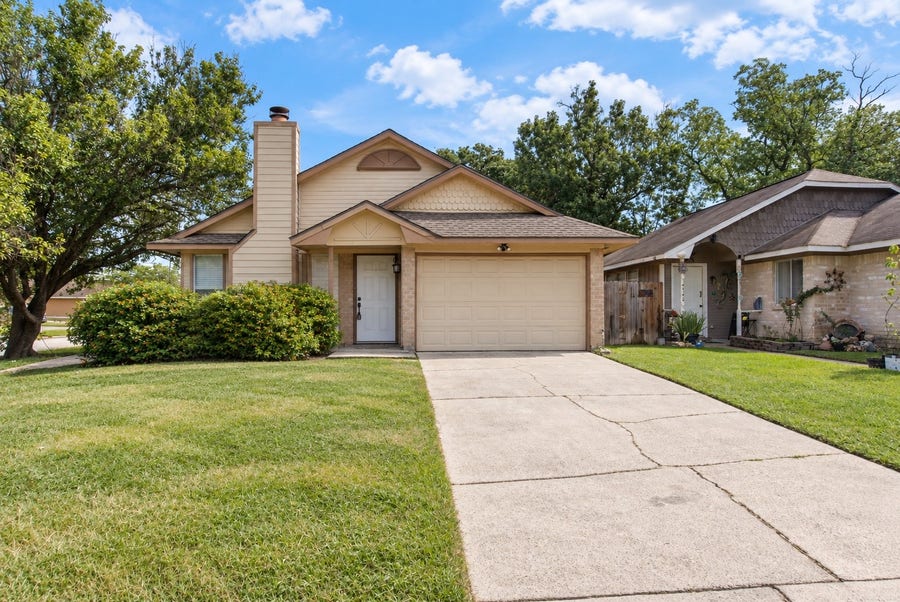 Property photo for 23346 Prairie Bird Drive, Spring, TX