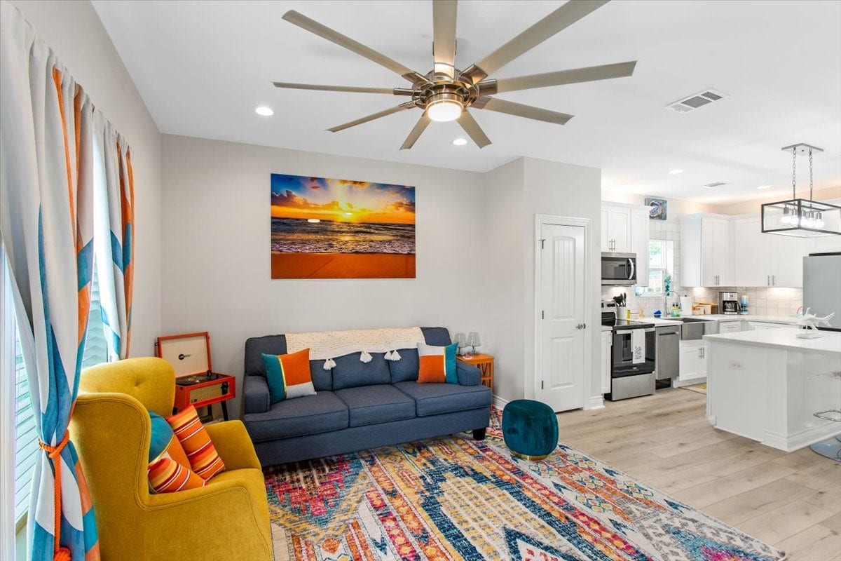 3211 Avenue K, Galveston, TX 77550 Cheerful living space with quality finishings and contemporary furniture inluded.