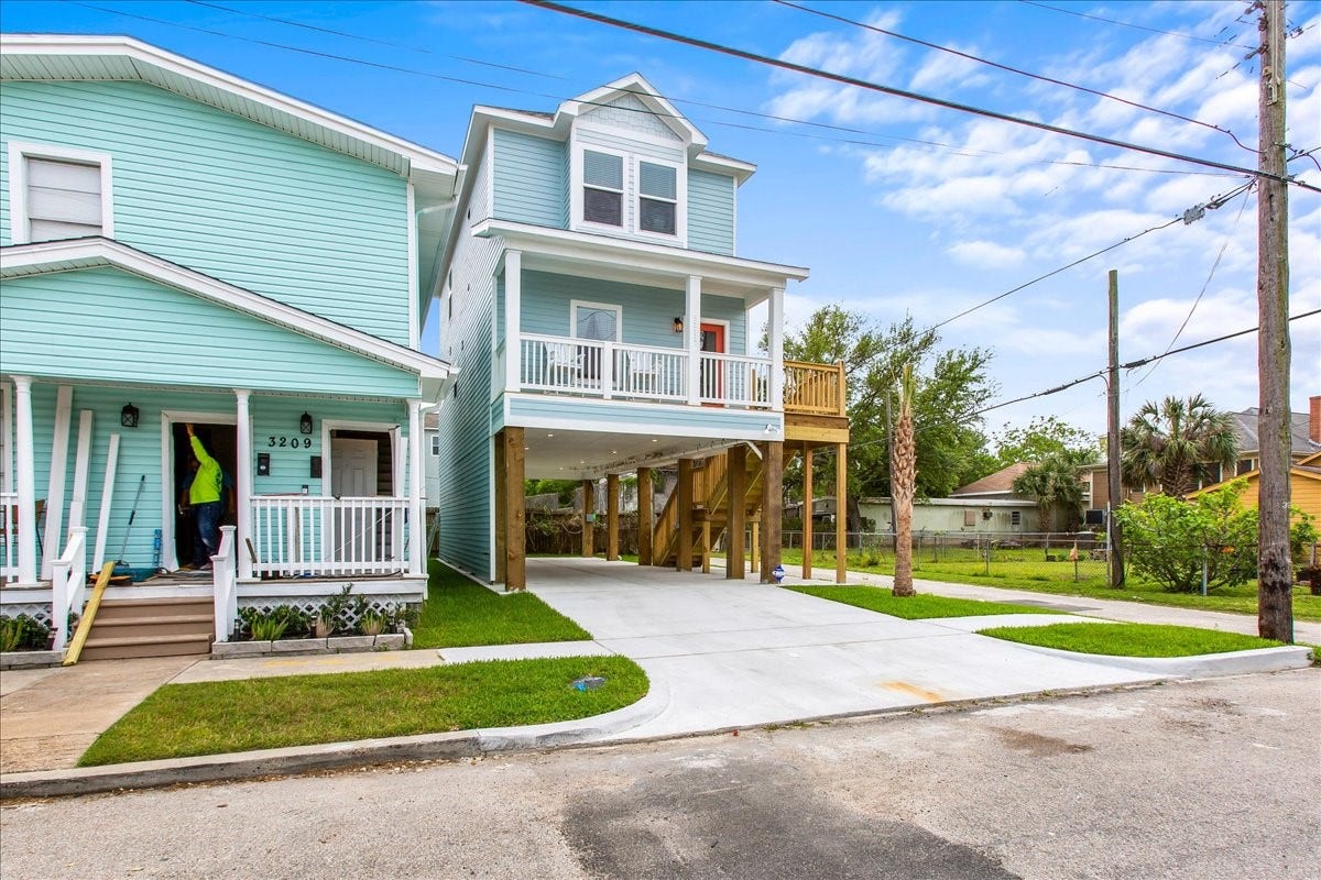3211 Avenue K, Galveston, TX 77550 3211 Avenue K, Galveston, TX 77550