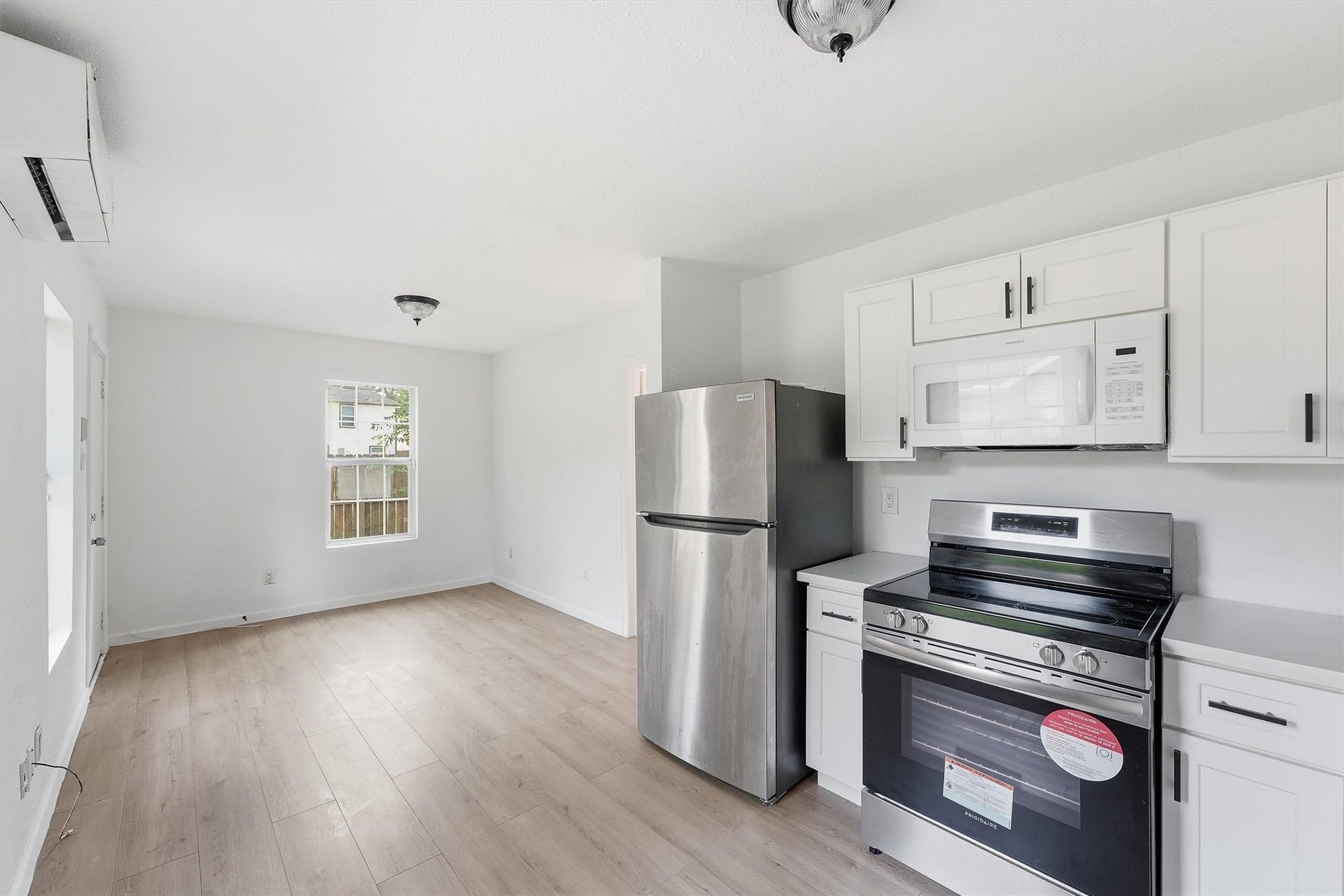 8034 Record Street, Houston, TX 77028 8034 Record Street, Houston, TX 77028