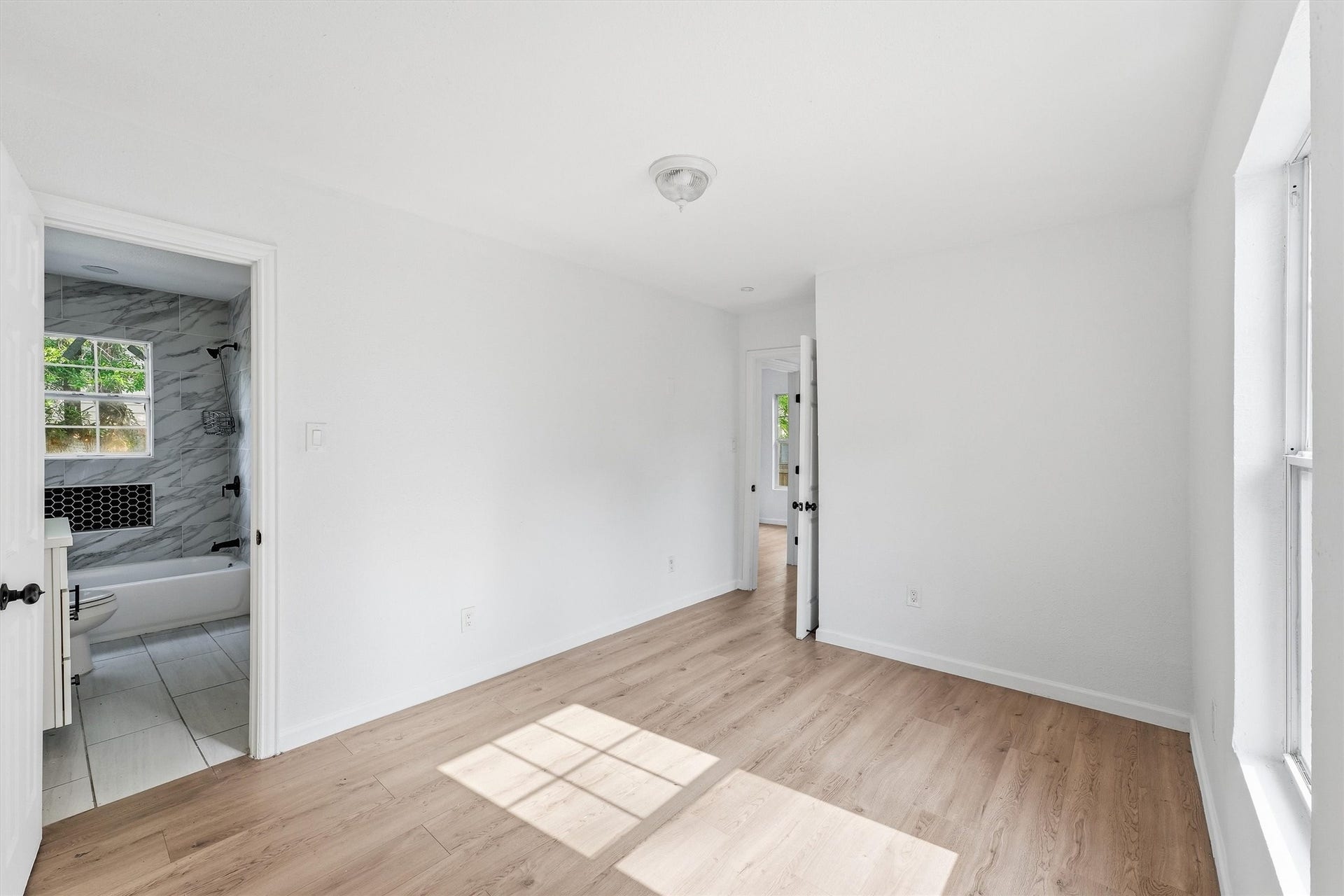 8034 Record Street, Houston, TX 77028 8034 Record Street, Houston, TX 77028