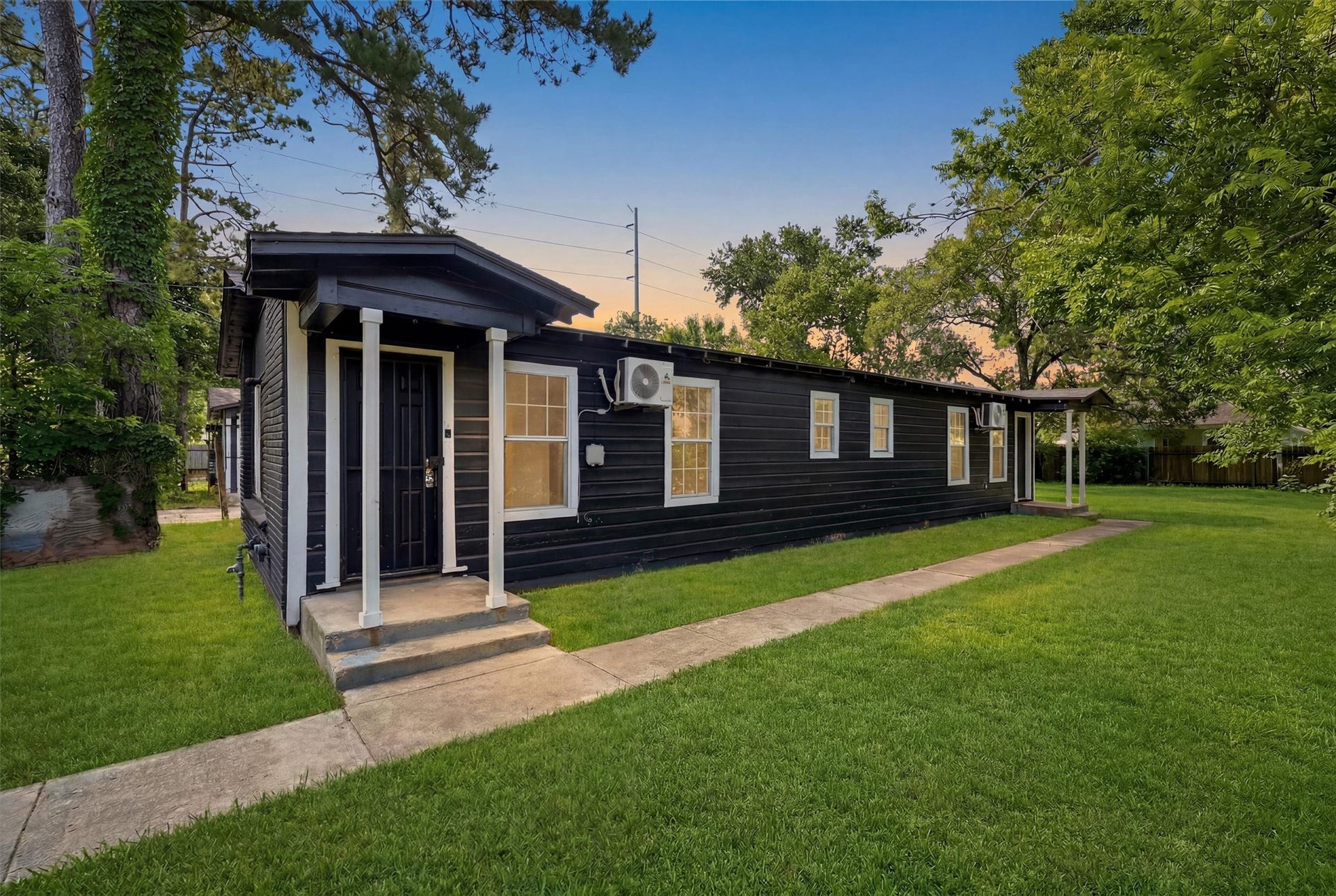 8034 Record Street, Houston, TX 77028 8034 Record Street, Houston, TX 77028