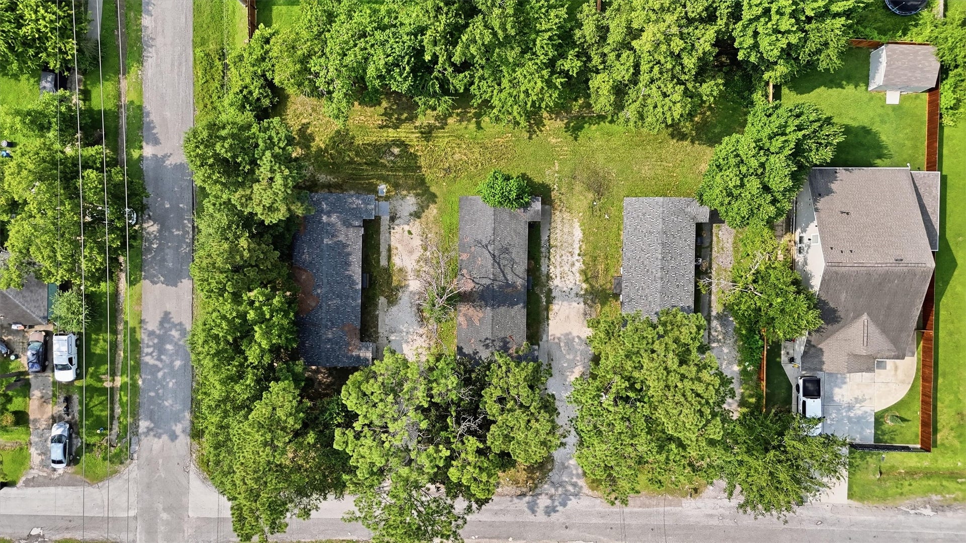 8034 Record Street, Houston, TX 77028 8034 Record Street, Houston, TX 77028