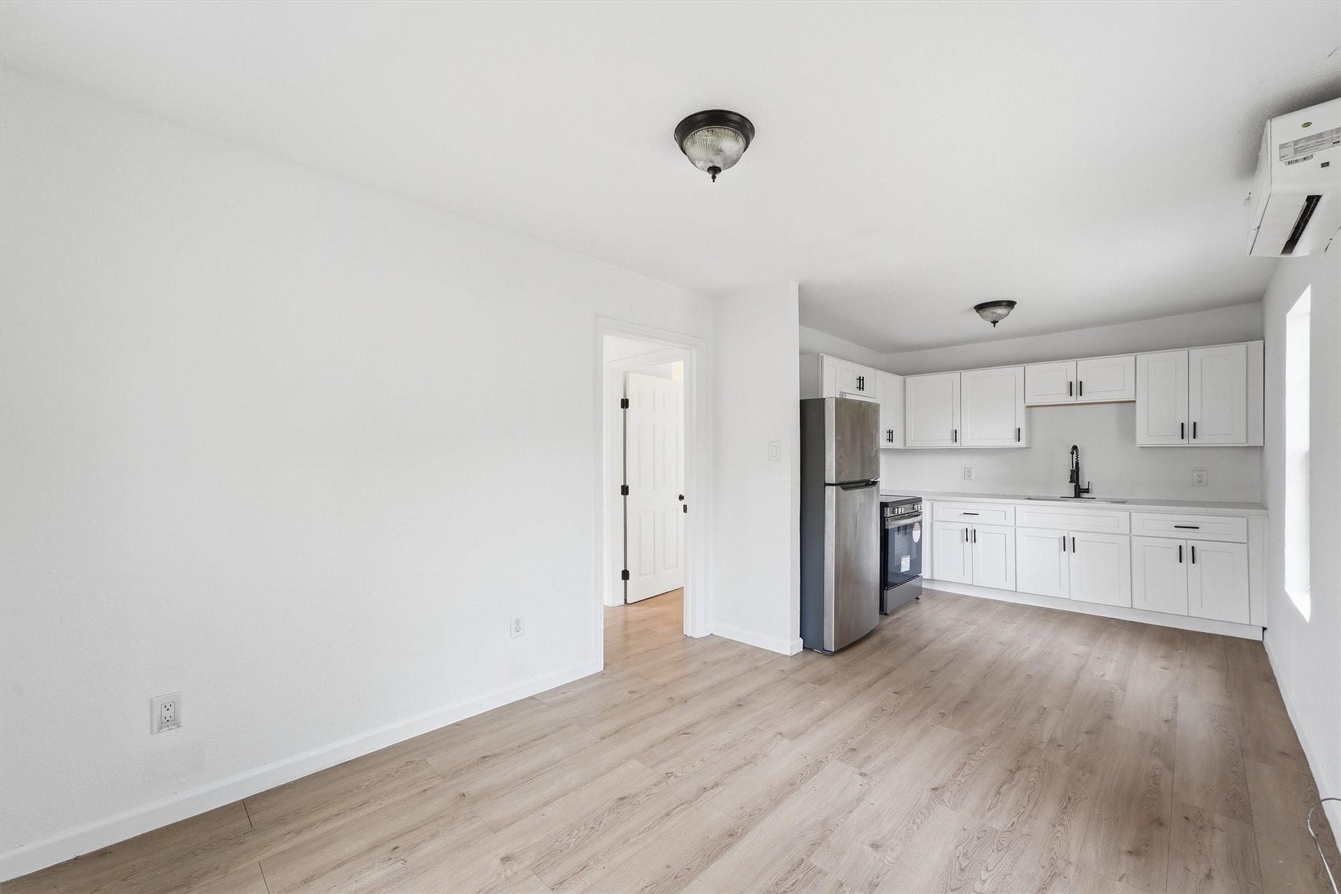 8034 Record Street, Houston, TX 77028 8034 Record Street, Houston, TX 77028