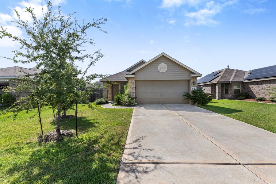 Property photo for 8635 Wooster Trails Drive, Baytown, TX