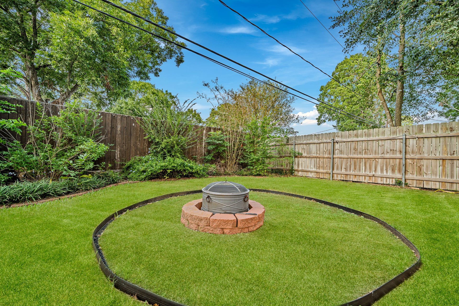 5606 Warm Springs Road, Houston, TX 77035 5606 Warm Springs Road, Houston, TX 77035