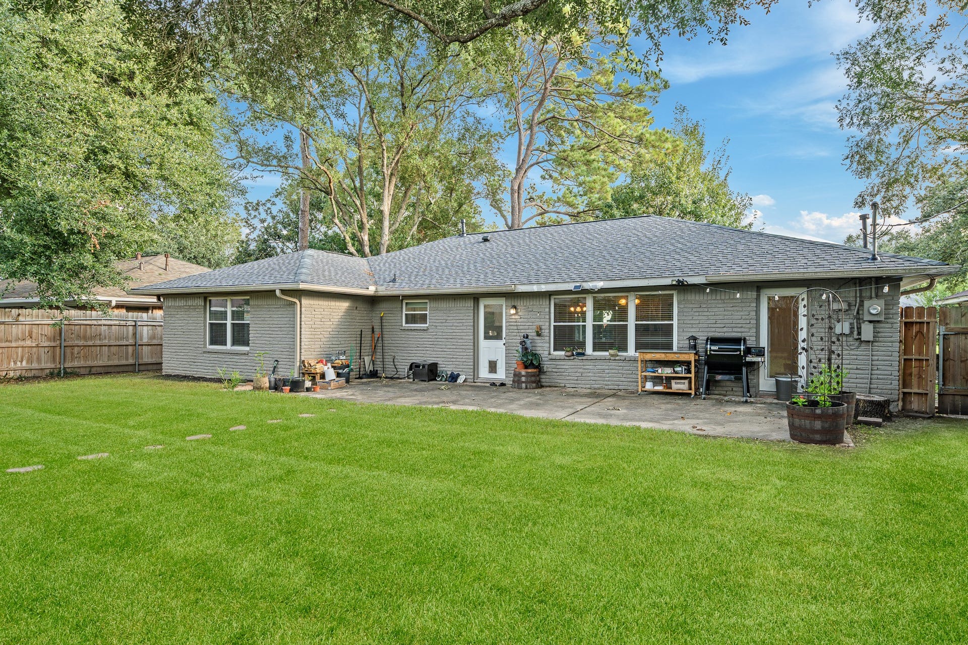 5606 Warm Springs Road, Houston, TX 77035 5606 Warm Springs Road, Houston, TX 77035