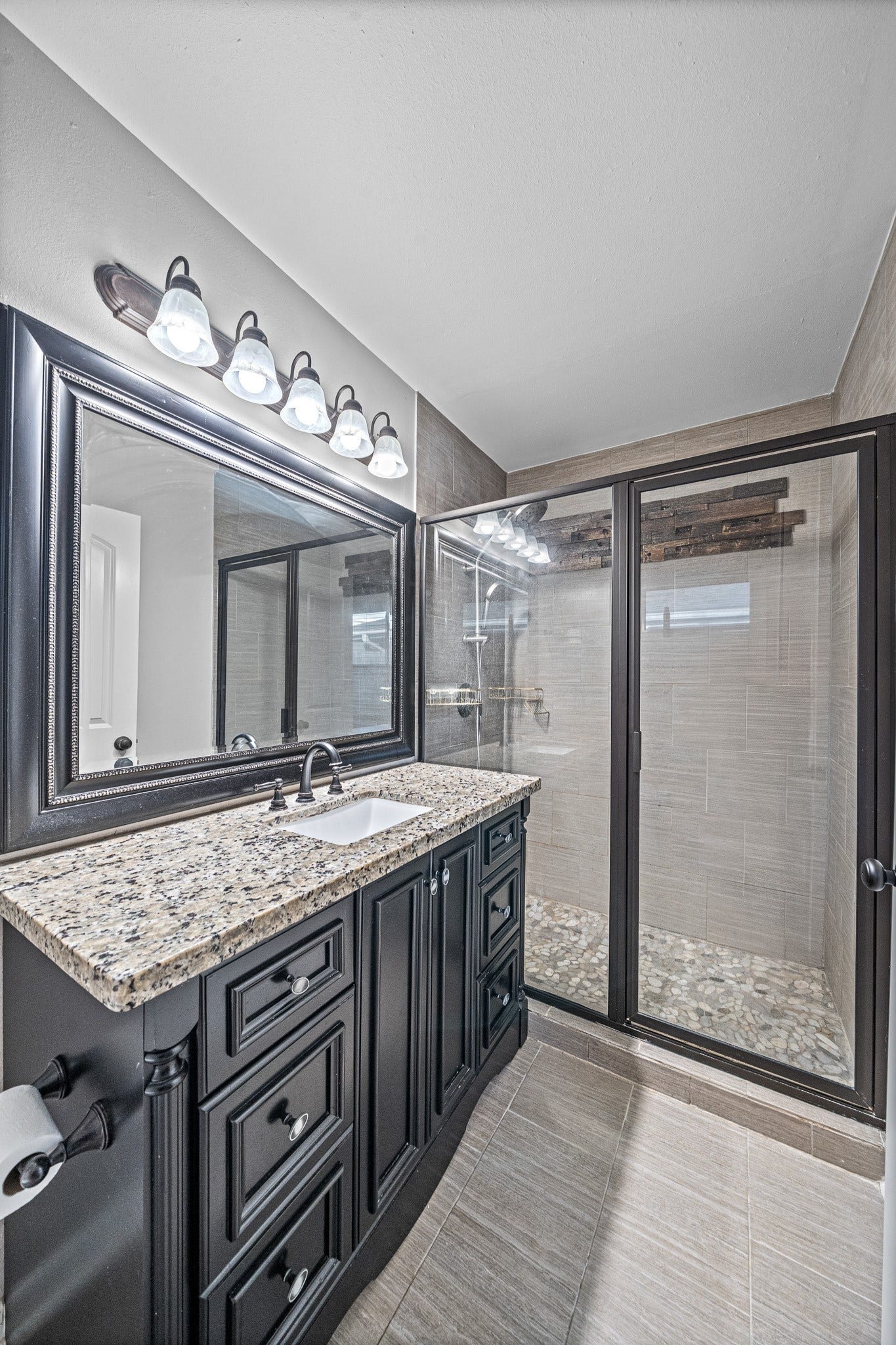5606 Warm Springs Road, Houston, TX 77035 5606 Warm Springs Road, Houston, TX 77035