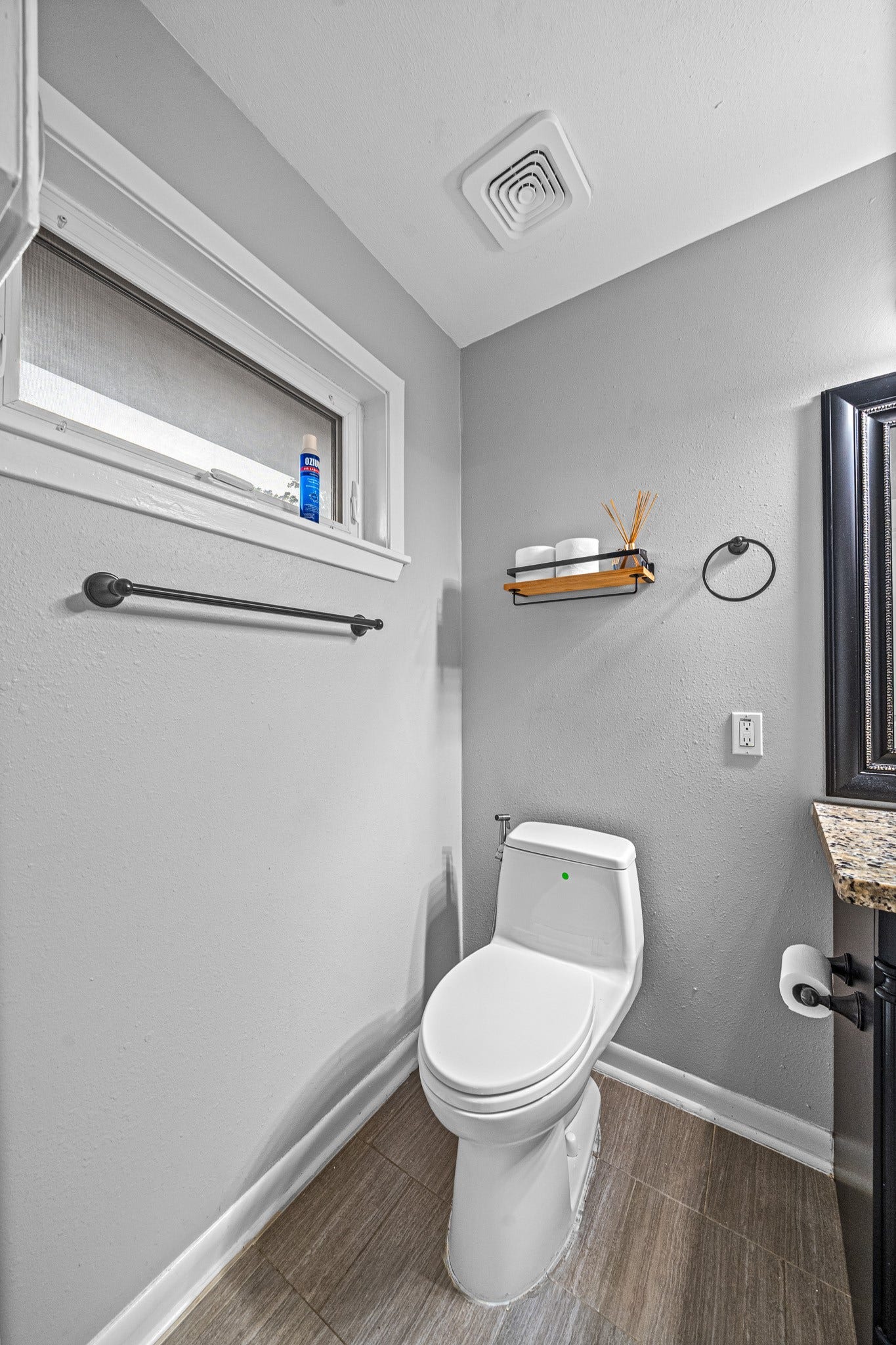 5606 Warm Springs Road, Houston, TX 77035 5606 Warm Springs Road, Houston, TX 77035