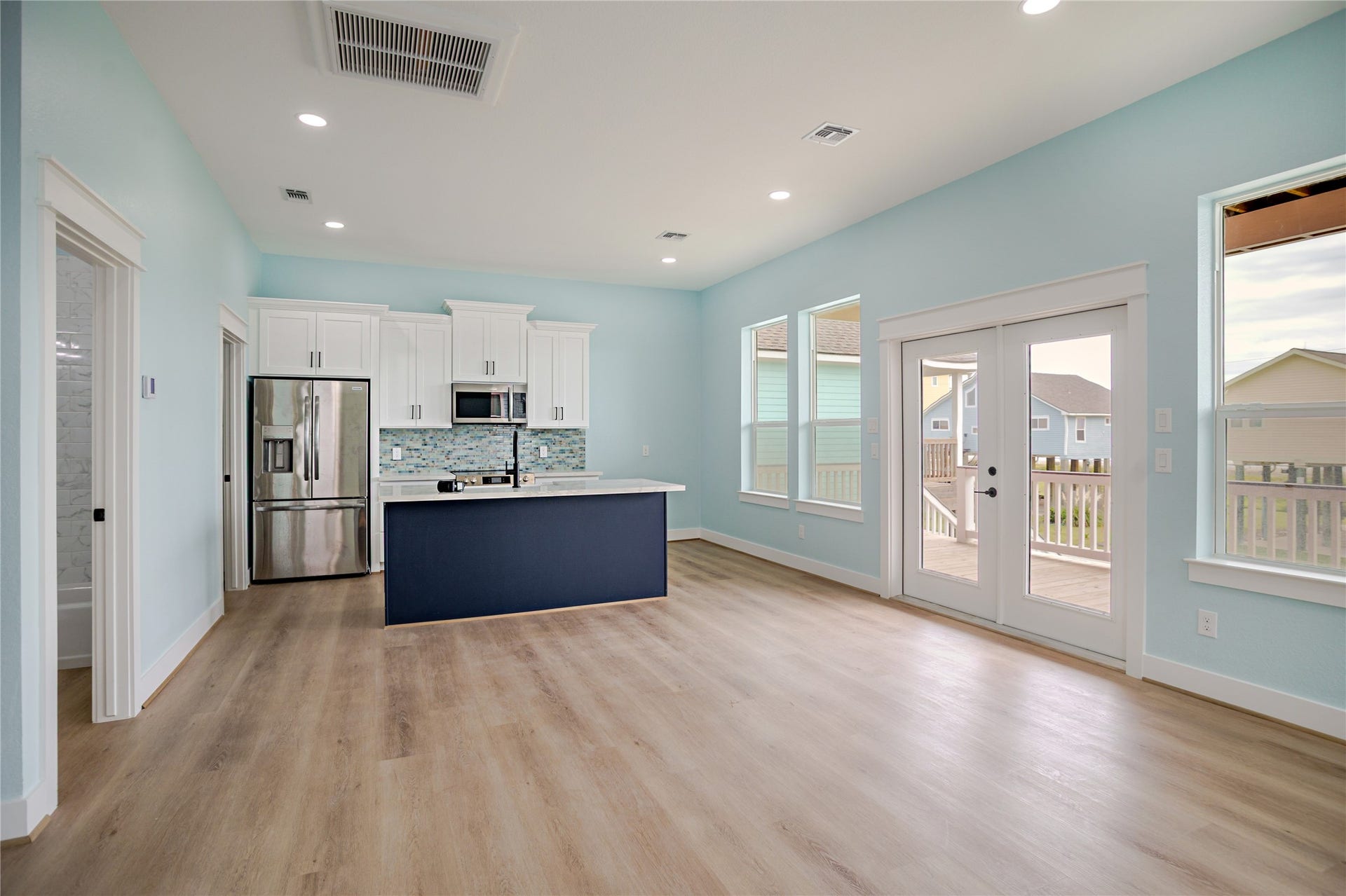 17518 Bristow Drive, Galveston, TX 77554 Inset lighting and white trim giving this room its coastal vibe!