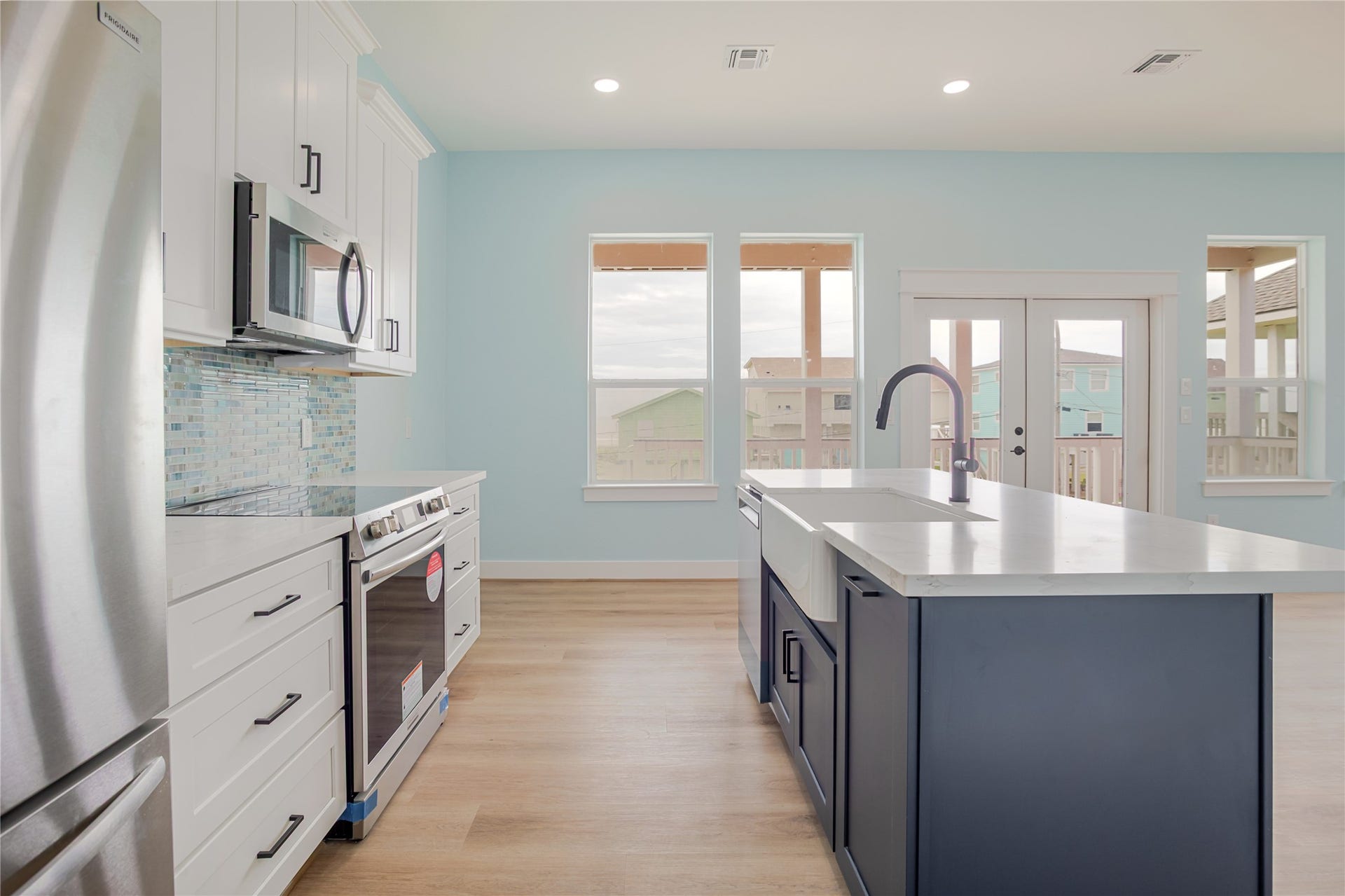 17518 Bristow Drive, Galveston, TX 77554 While preparing meals look out to the Gulf
