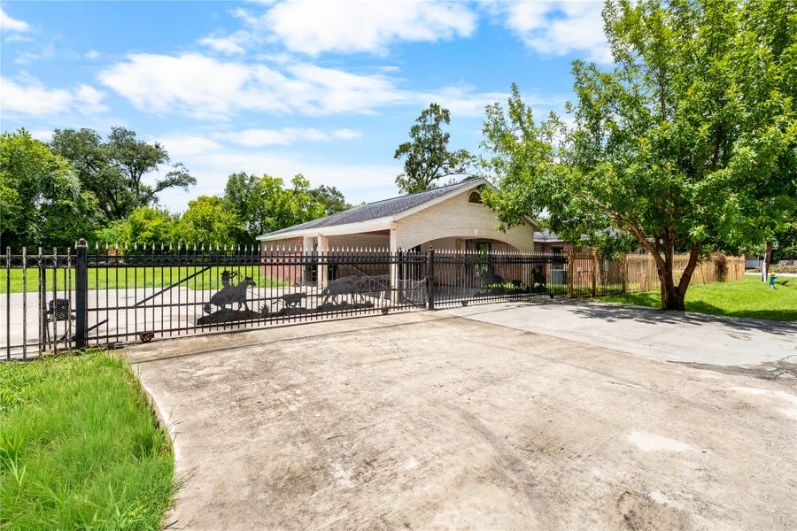 Property photo for 2120 Vance Street, Houston, TX