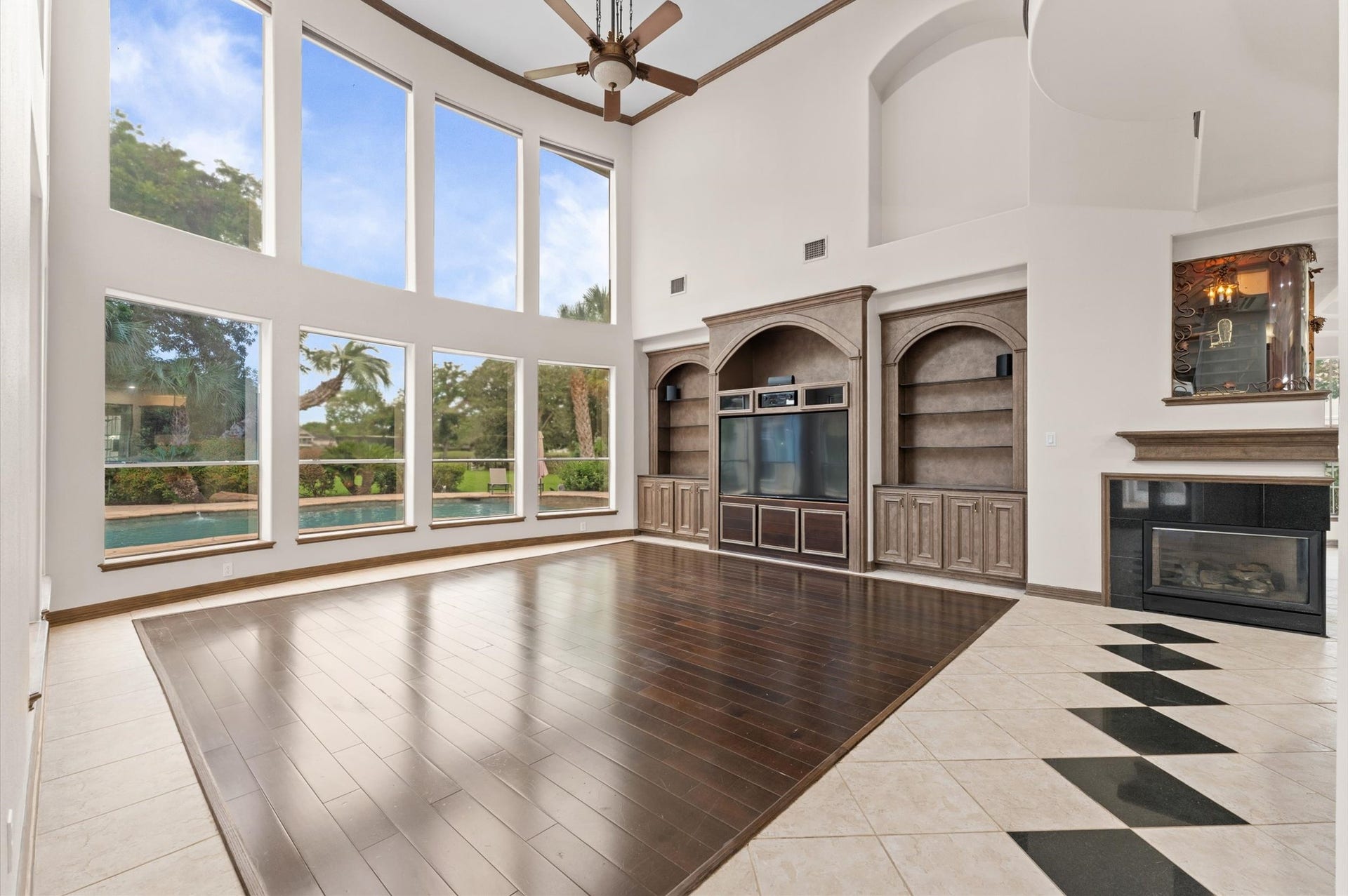 1830 Forest Gate Circle, Sugar Land, TX 77479 1830 Forest Gate Circle, Sugar Land, TX 77479
