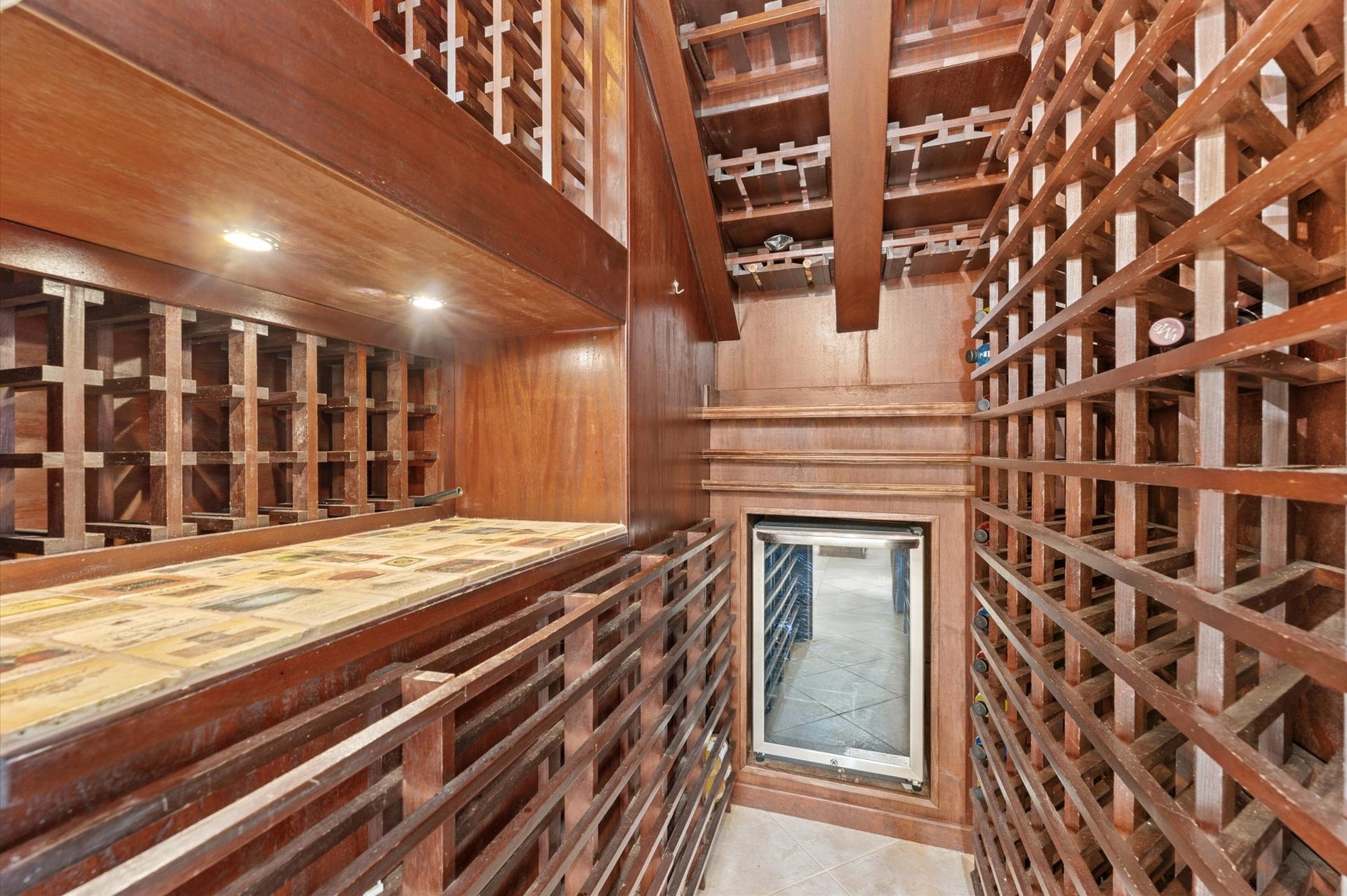1830 Forest Gate Circle, Sugar Land, TX 77479 Climate controlled wine room.