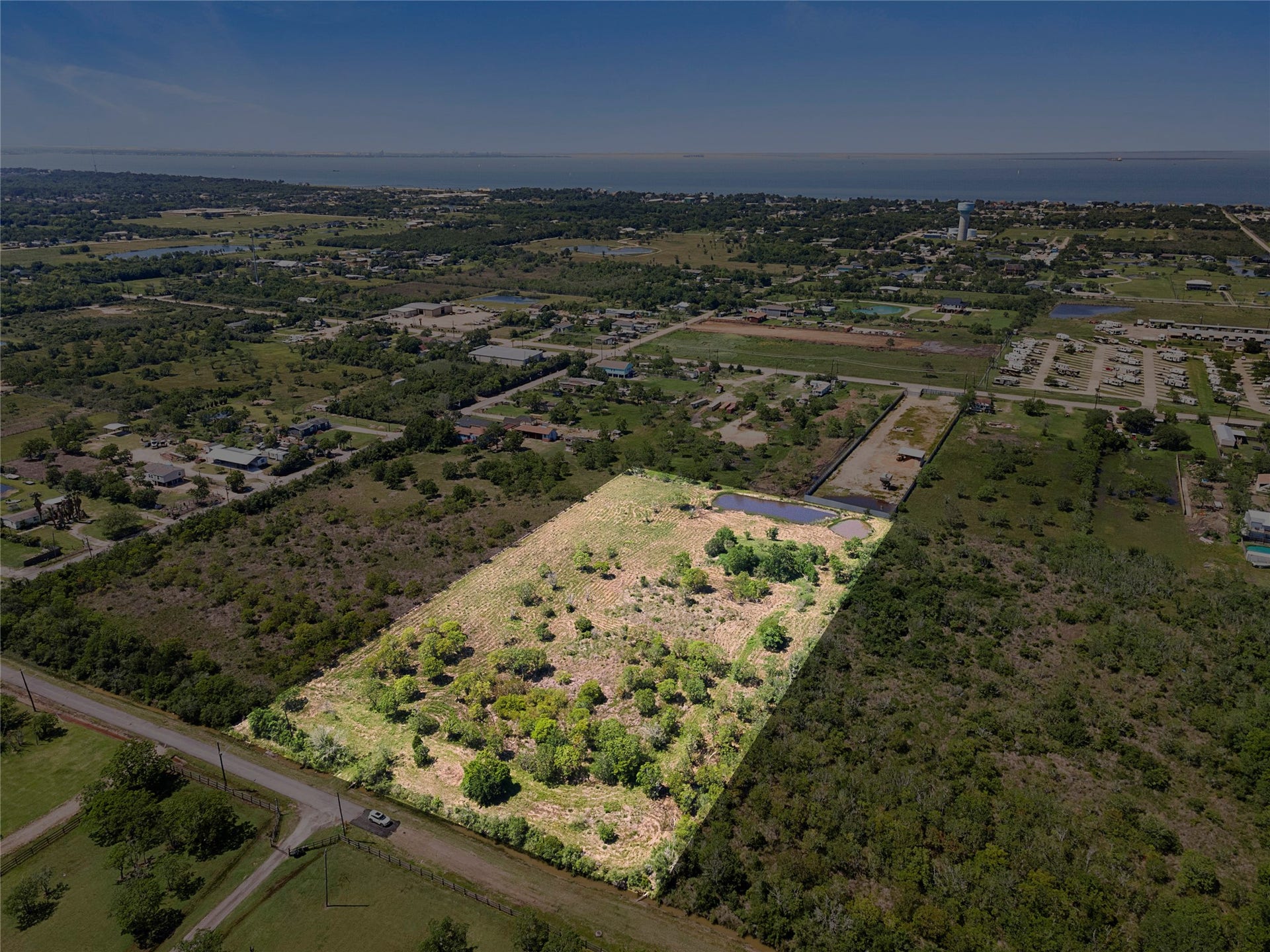 2360 Avenue L, San Leon, TX 77539 2360 Avenue L, San Leon, TX 77539