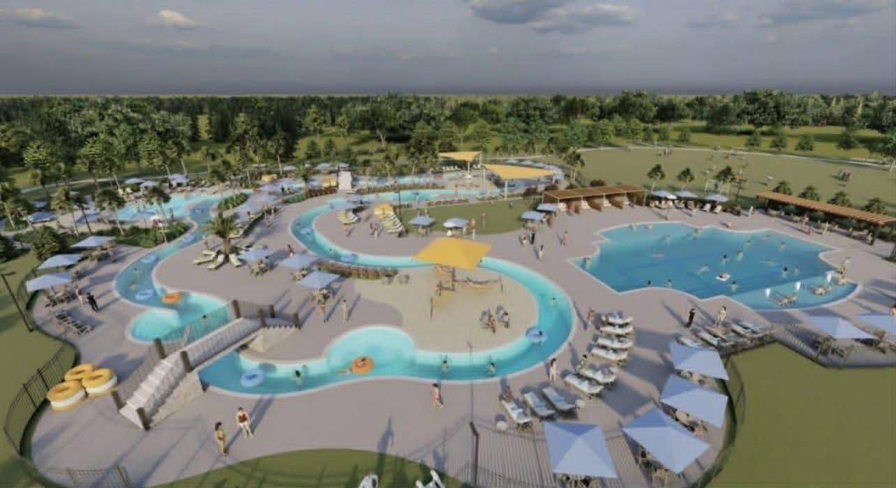 Great Ammenity Center with lazy river.