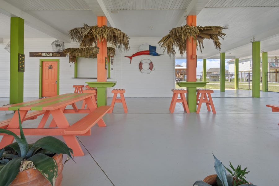 Property photo for 3297 Prides Way, Crystal Beach, TX
