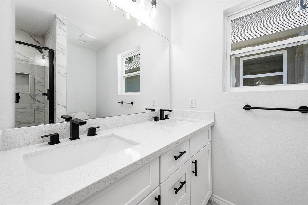 2018 Hampton A Street, #A, Houston, TX 77088 2018 Hampton A Street, #A, Houston, TX 77088