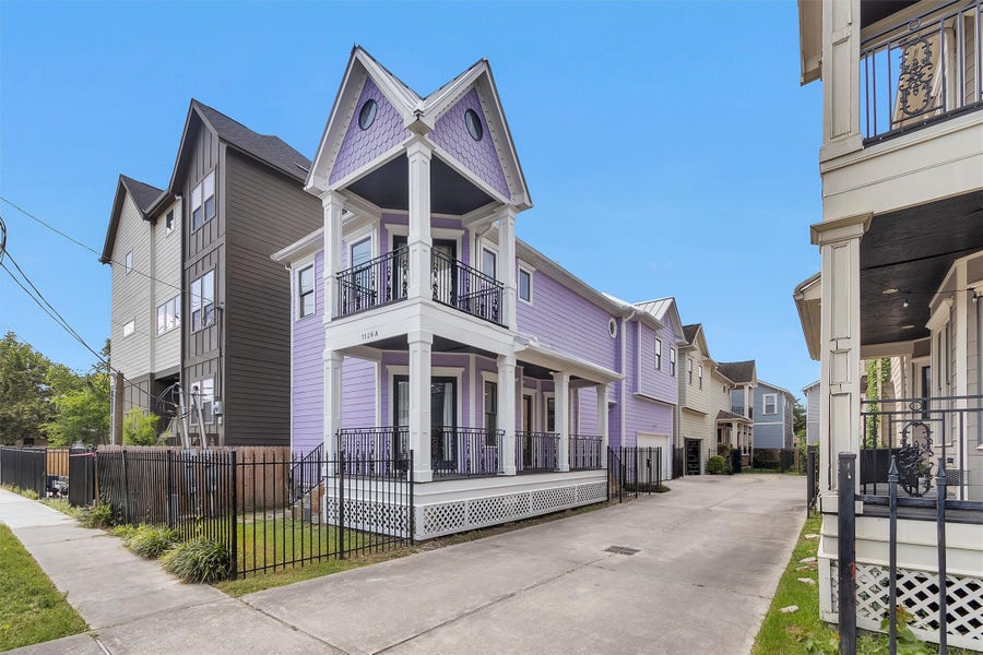 Property photo for 1126 W 17th Street, #A, Houston, TX