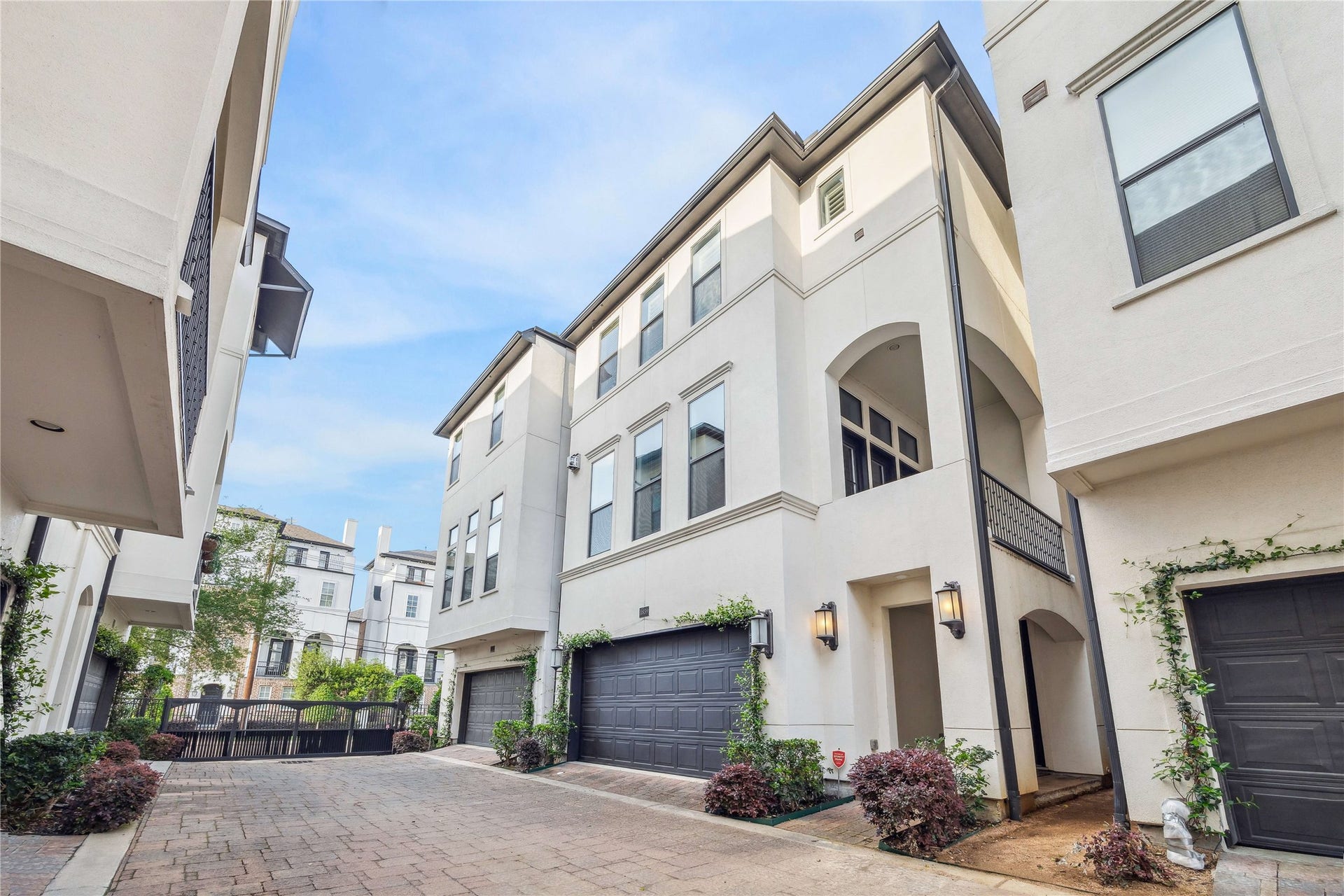 1839 Dart Street, Houston, TX 77007