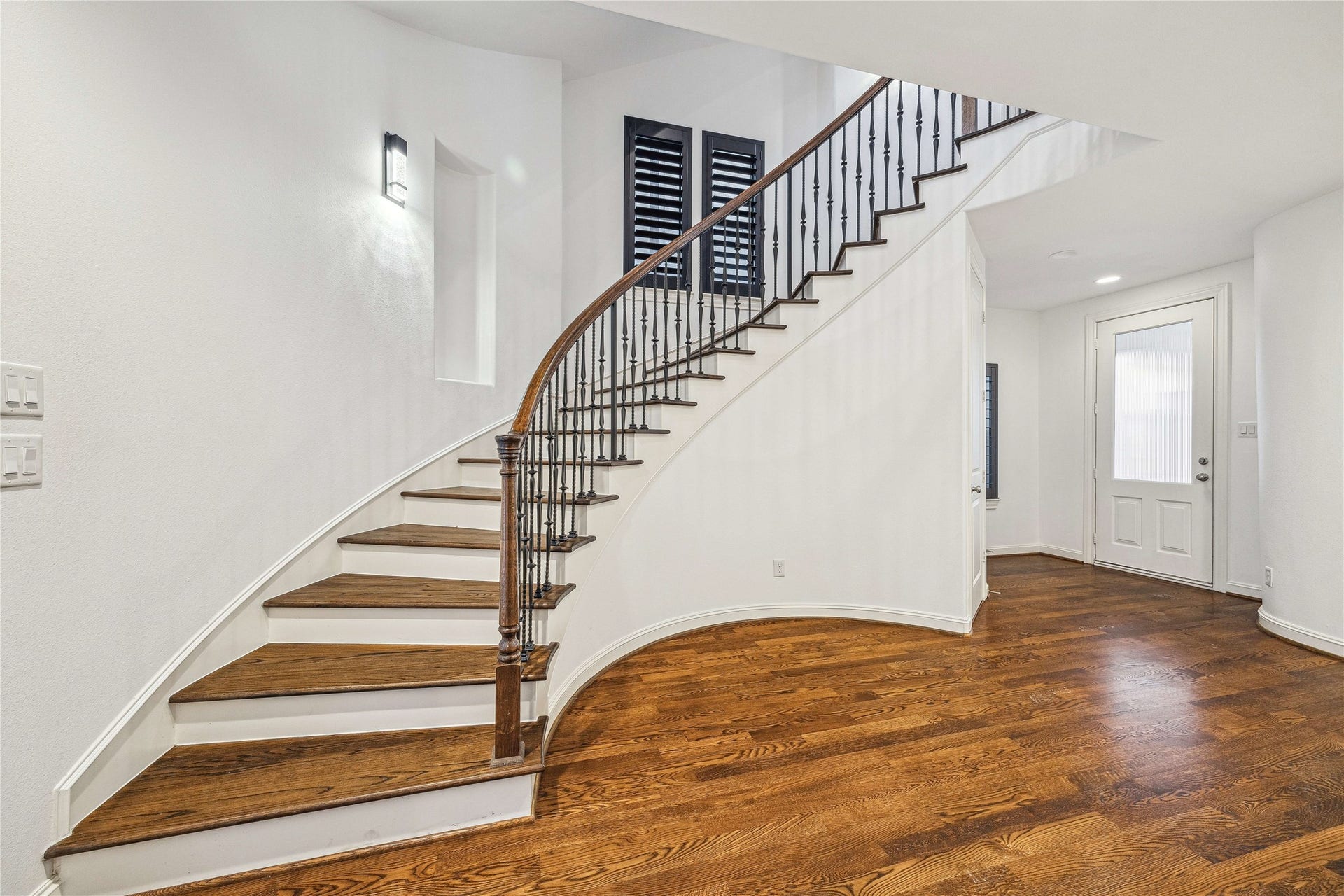 1839 Dart Street, Houston, TX 77007