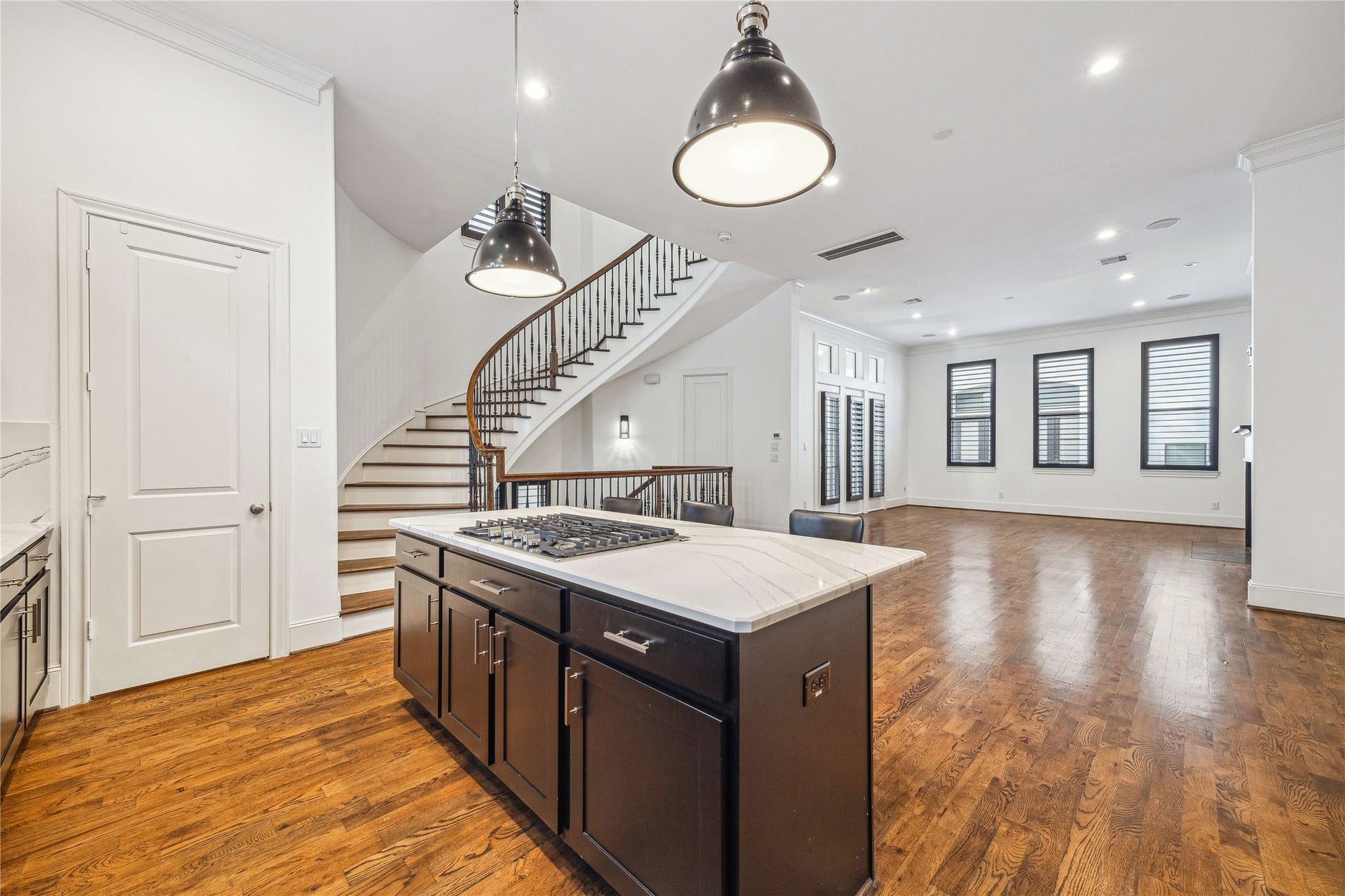 1839 Dart Street, Houston, TX 77007