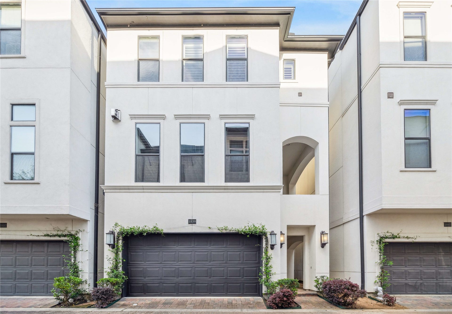 1839 Dart Street, Houston, TX 77007