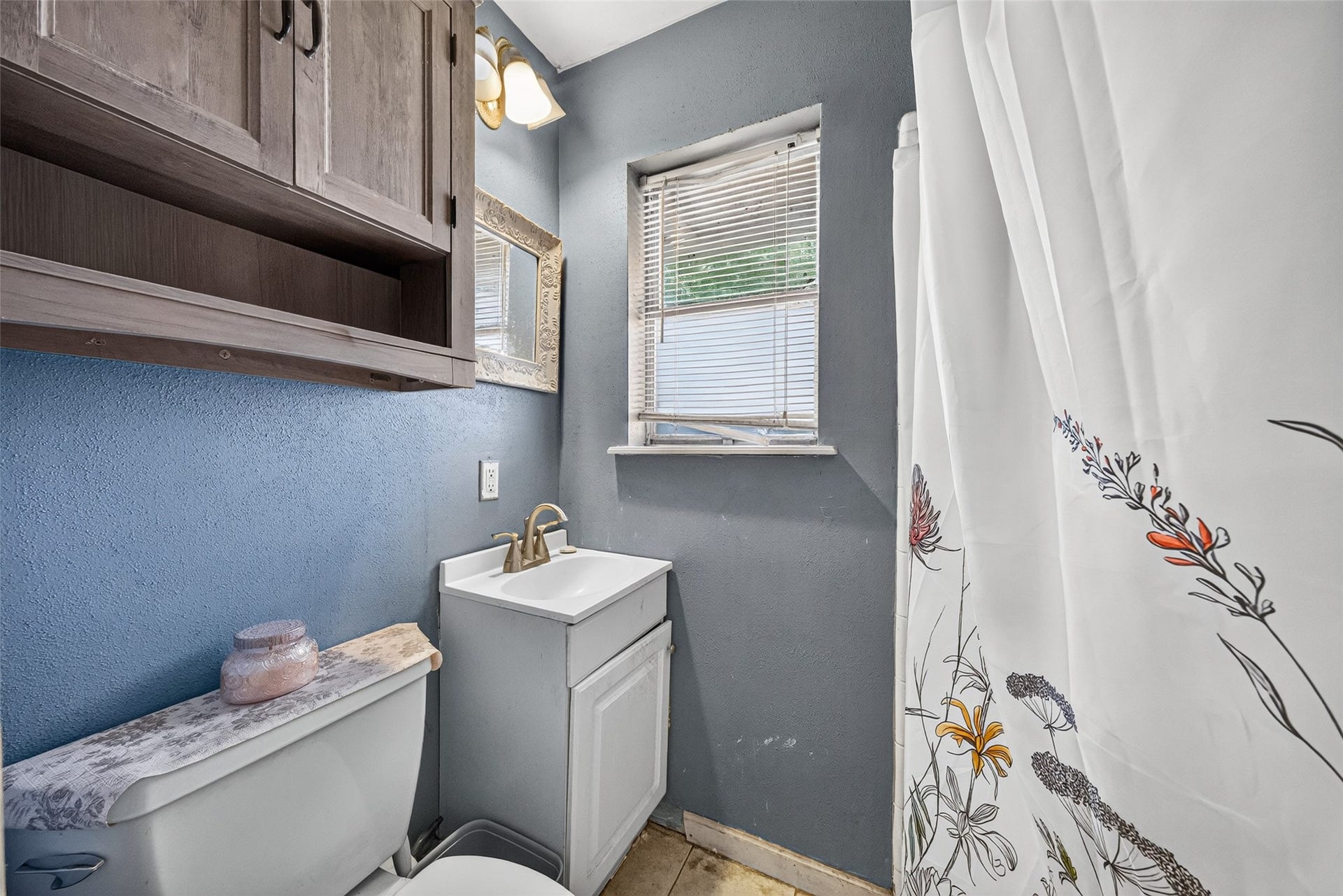 2230 Woodwind Way, League City, TX 77573 2230 Woodwind Way, League City, TX 77573