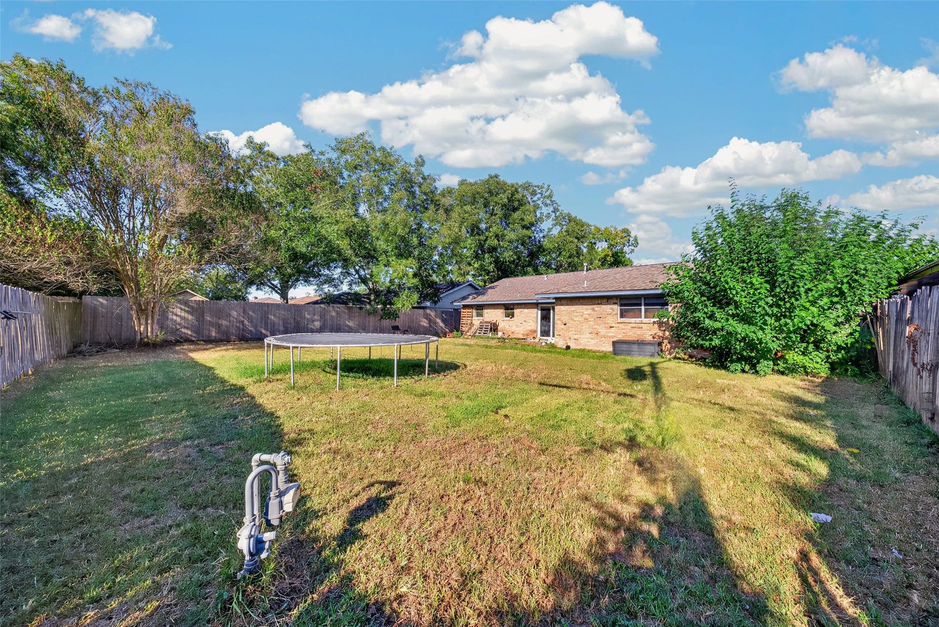 2230 Woodwind Way, League City, TX 77573 2230 Woodwind Way, League City, TX 77573