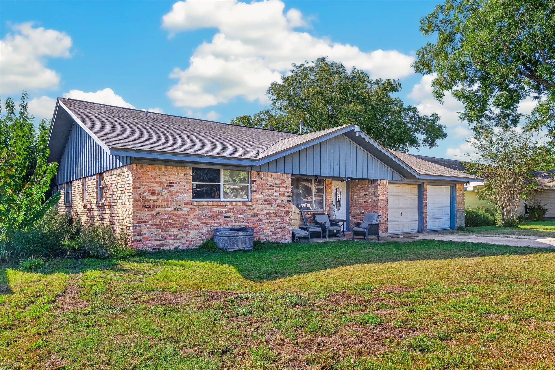 2230 Woodwind Way, League City, TX 77573 2230 Woodwind Way, League City, TX 77573
