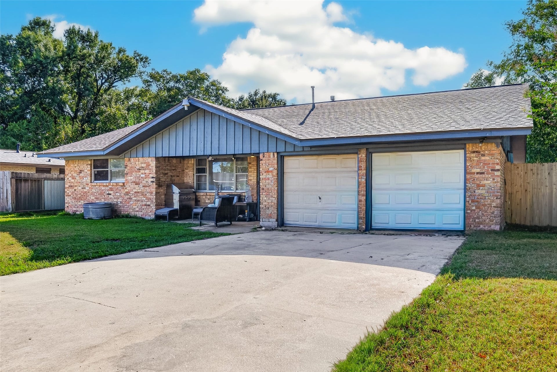 2230 Woodwind Way, League City, TX 77573 2230 Woodwind Way, League City, TX 77573
