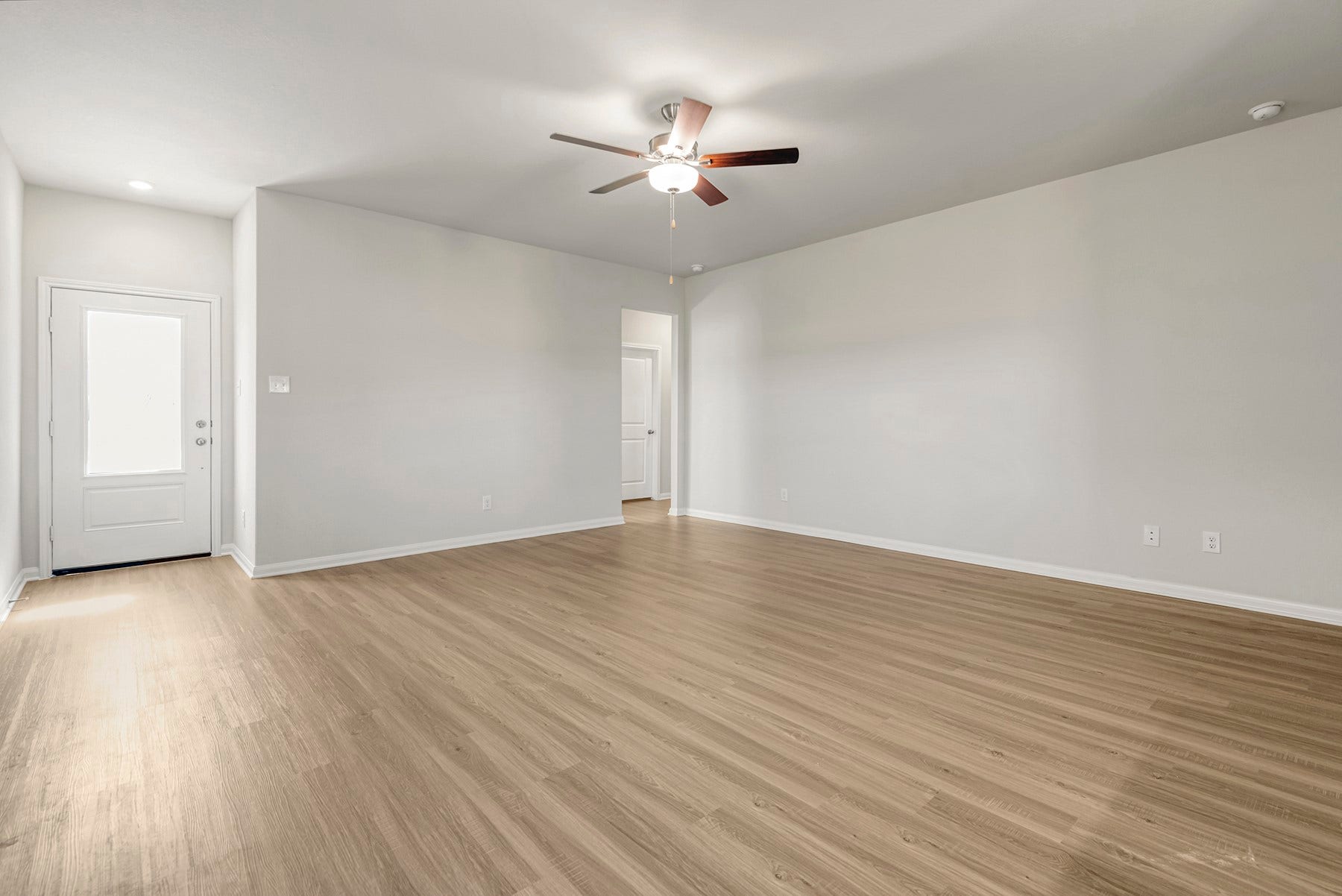 8210 Alpine Bearberry Drive, Houston, TX 77016 8210 Alpine Bearberry Drive, Houston, TX 77016