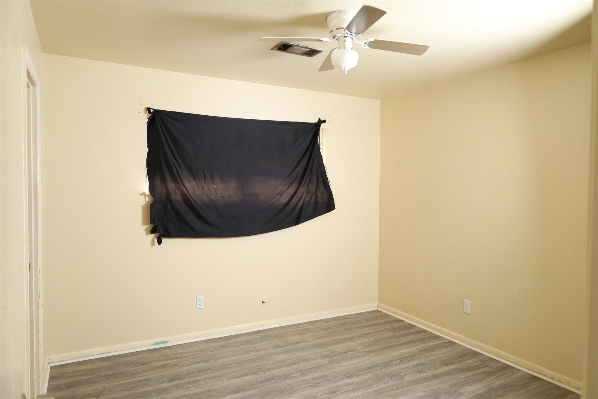 13207 Santa Teresa Road, Houston, TX 77045