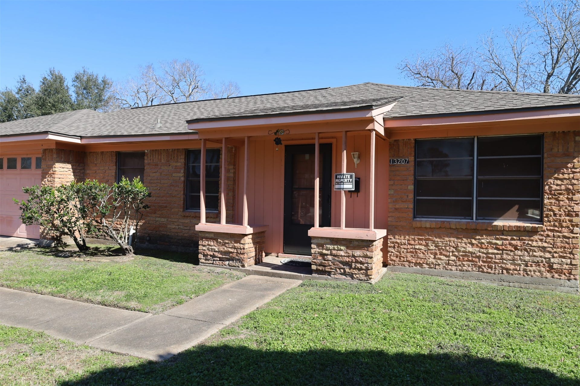 13207 Santa Teresa Road, Houston, TX 77045