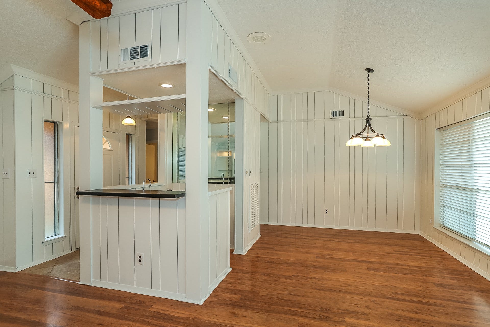 613 W Castle Harbour Drive, Friendswood, TX 77546 613 W Castle Harbour Drive, Friendswood, TX 77546