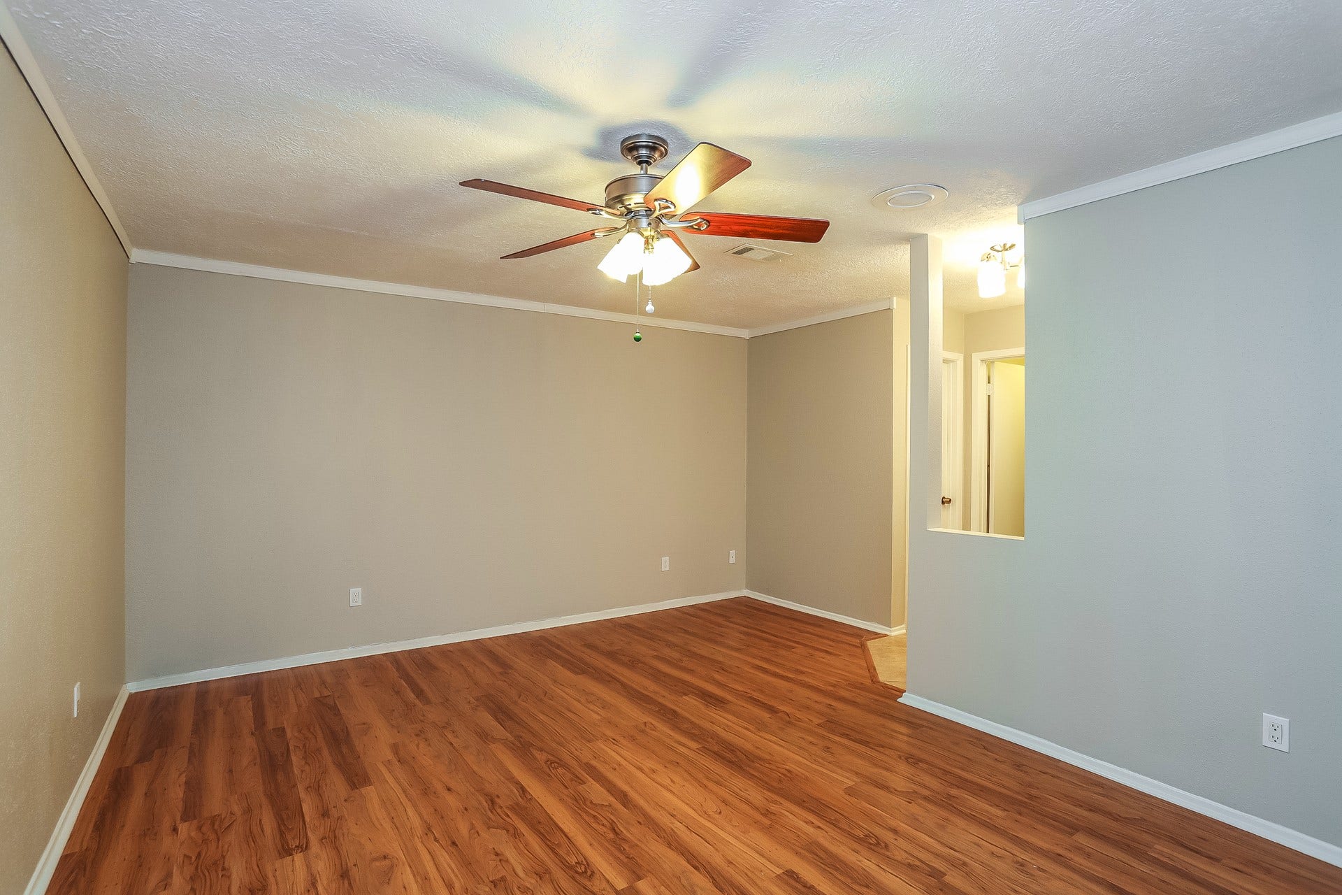 613 W Castle Harbour Drive, Friendswood, TX 77546 613 W Castle Harbour Drive, Friendswood, TX 77546