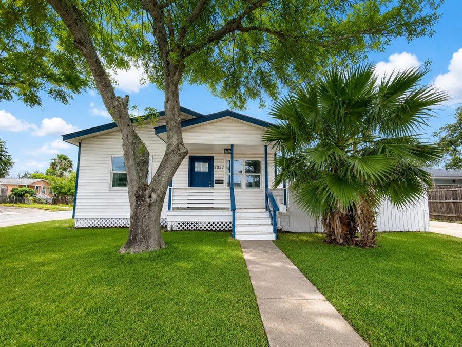 Property photo for 2027 54th Street, Galveston, TX