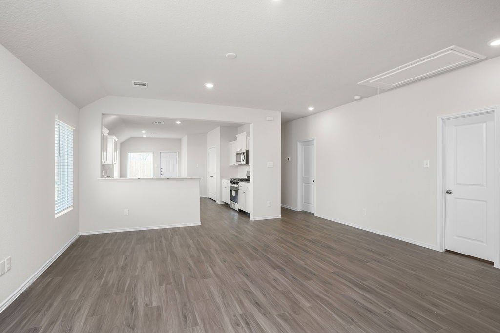 3017 Tallgrass Court, Brookshire, TX 77423 Photos may be representative of the floor plan and not the exact home. Finishes, layout, and features of the actual property for lease may vary.