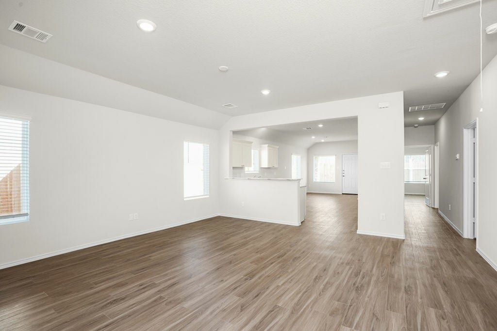 3017 Tallgrass Court, Brookshire, TX 77423 Photos may be representative of the floor plan and not the exact home. Finishes, layout, and features of the actual property for lease may vary.