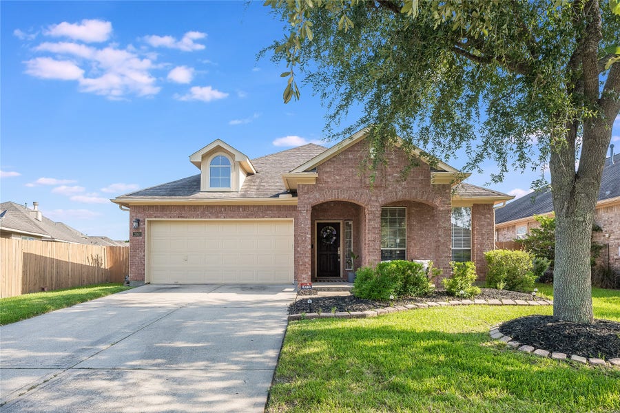Property photo for 2868 Milano Lane, League City, TX