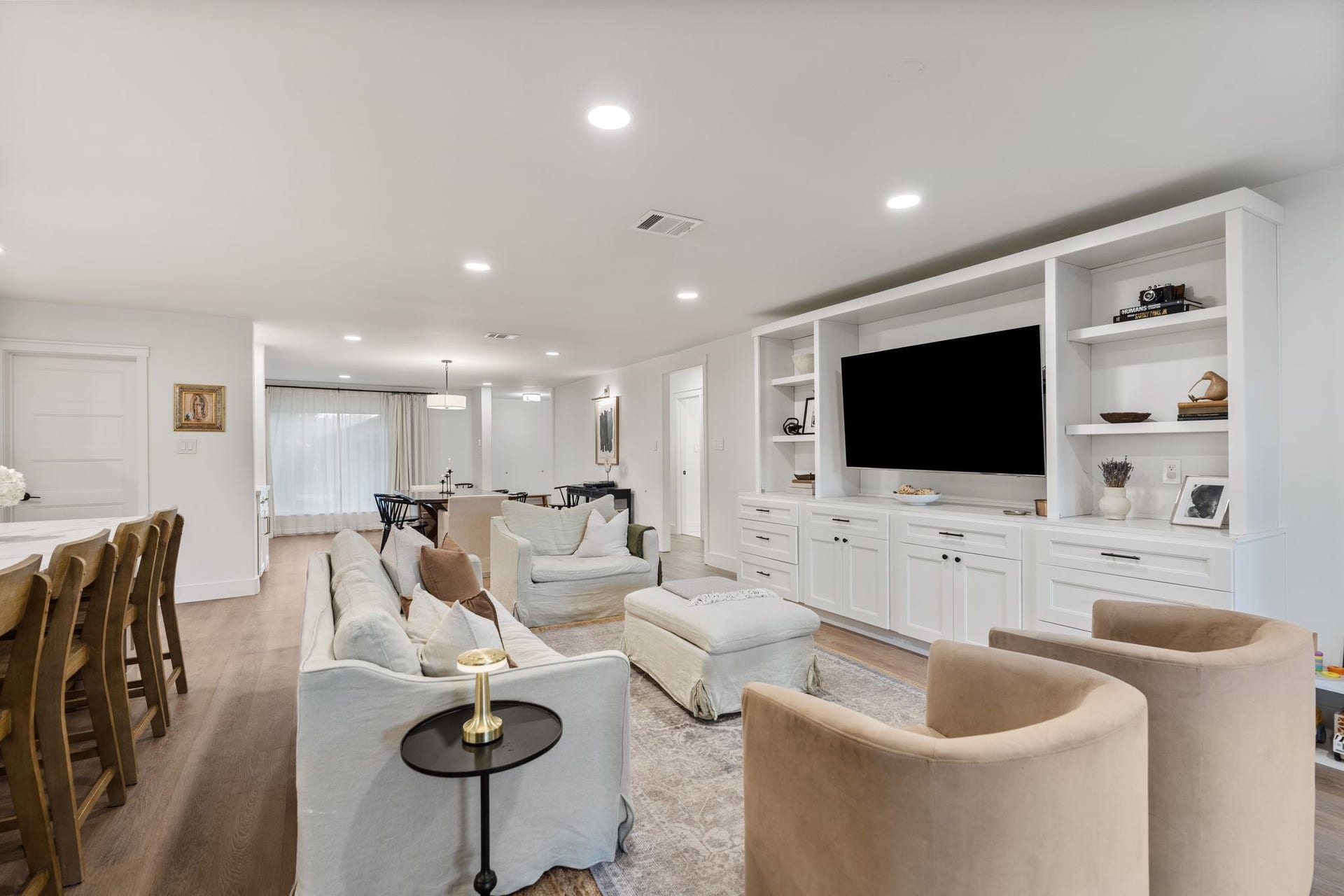 9206 Kapri Lane, Houston, TX 77025 9206 Kapri Lane, Houston, TX 77025