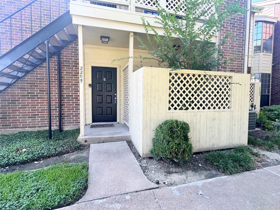 Property photo for 2121 El Paseo Street, #2209, Houston, TX