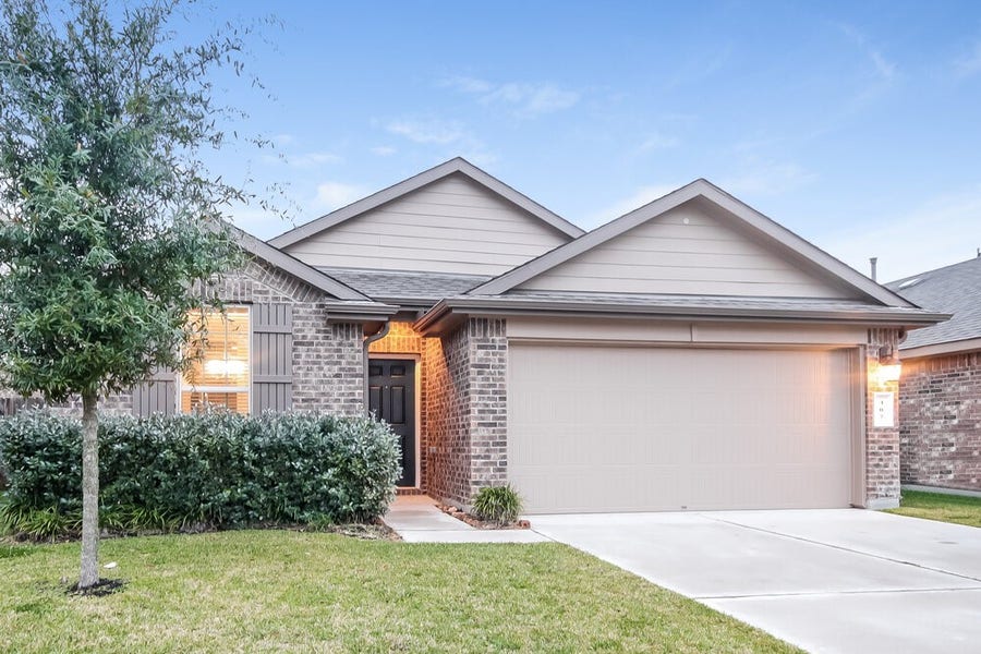 Property photo for 407 Ashley Falls Lane, Rosharon, TX