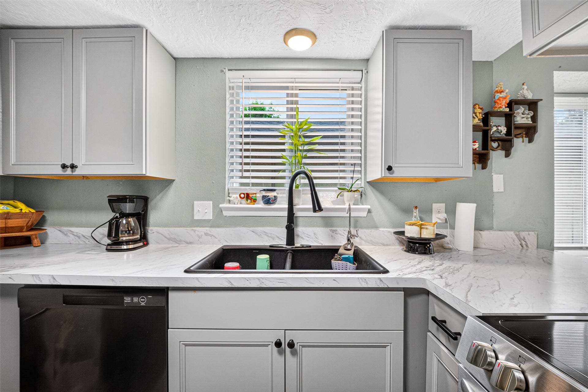 1315 Holbech Lane, Channelview, TX 77530 1315 Holbech Lane, Channelview, TX 77530