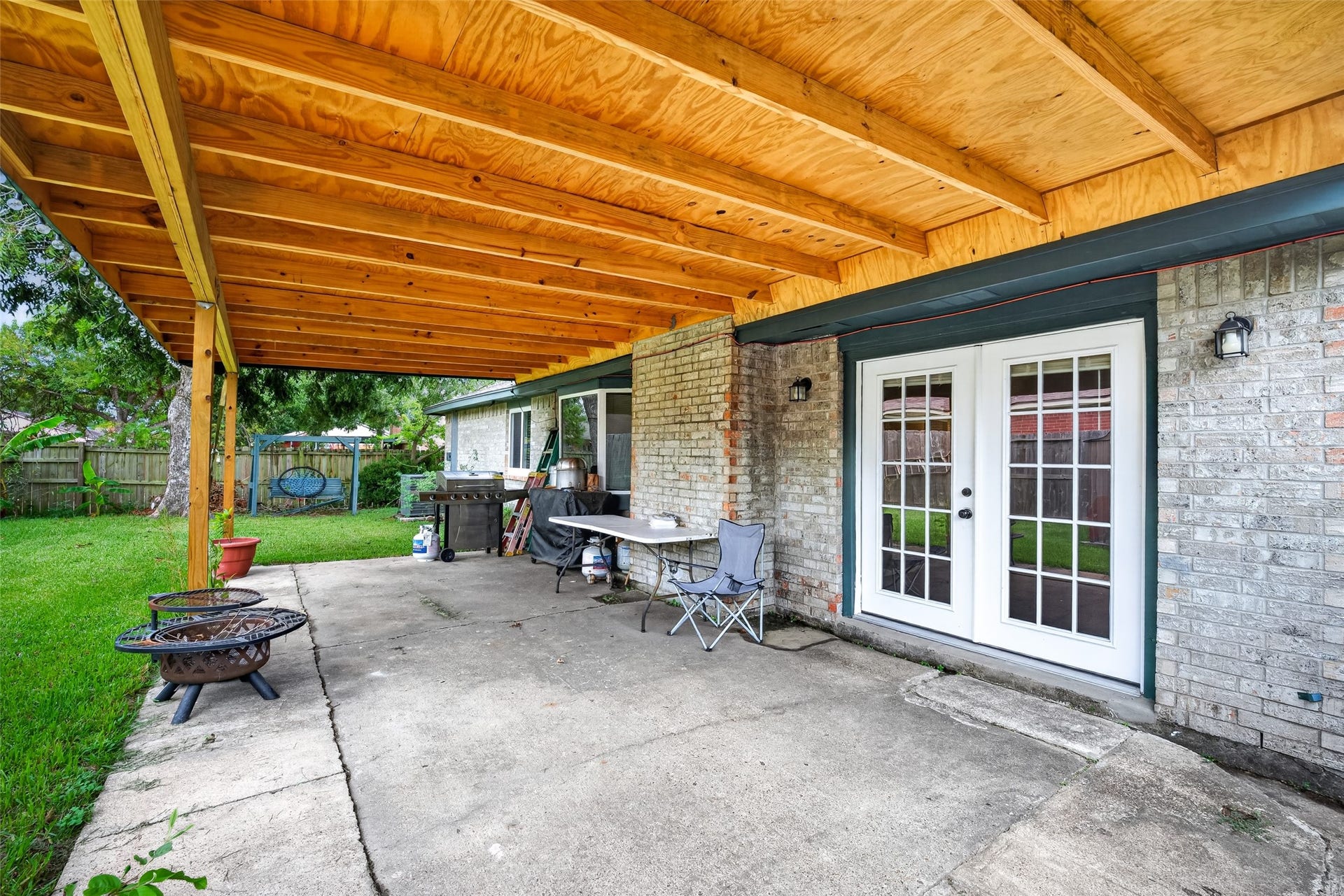 1315 Holbech Lane, Channelview, TX 77530 1315 Holbech Lane, Channelview, TX 77530