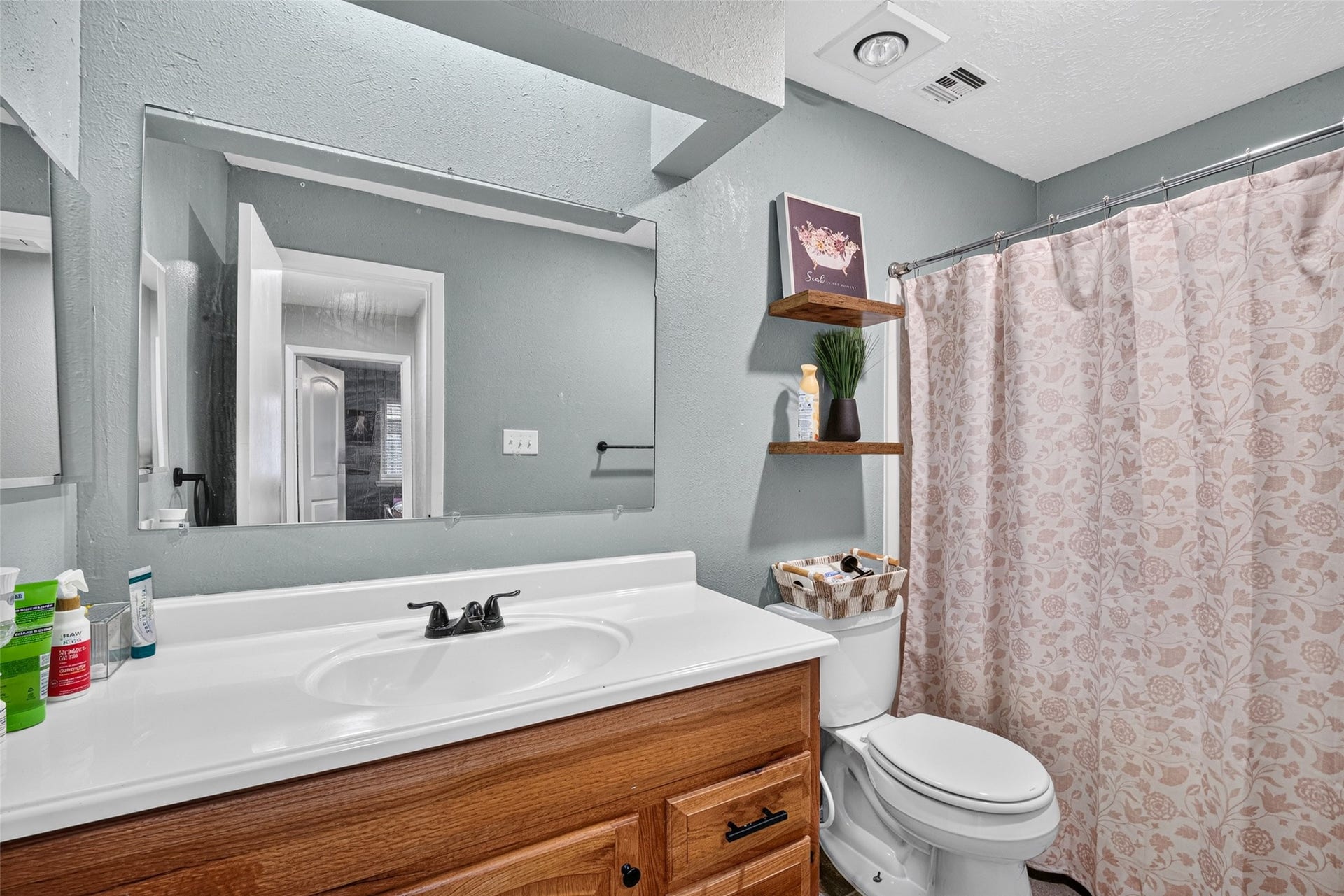 1315 Holbech Lane, Channelview, TX 77530 1315 Holbech Lane, Channelview, TX 77530