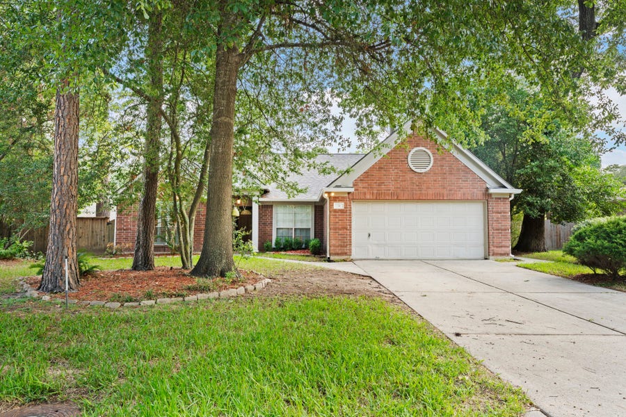 Property photo for 34 Evening Song Court, The Woodlands, TX
