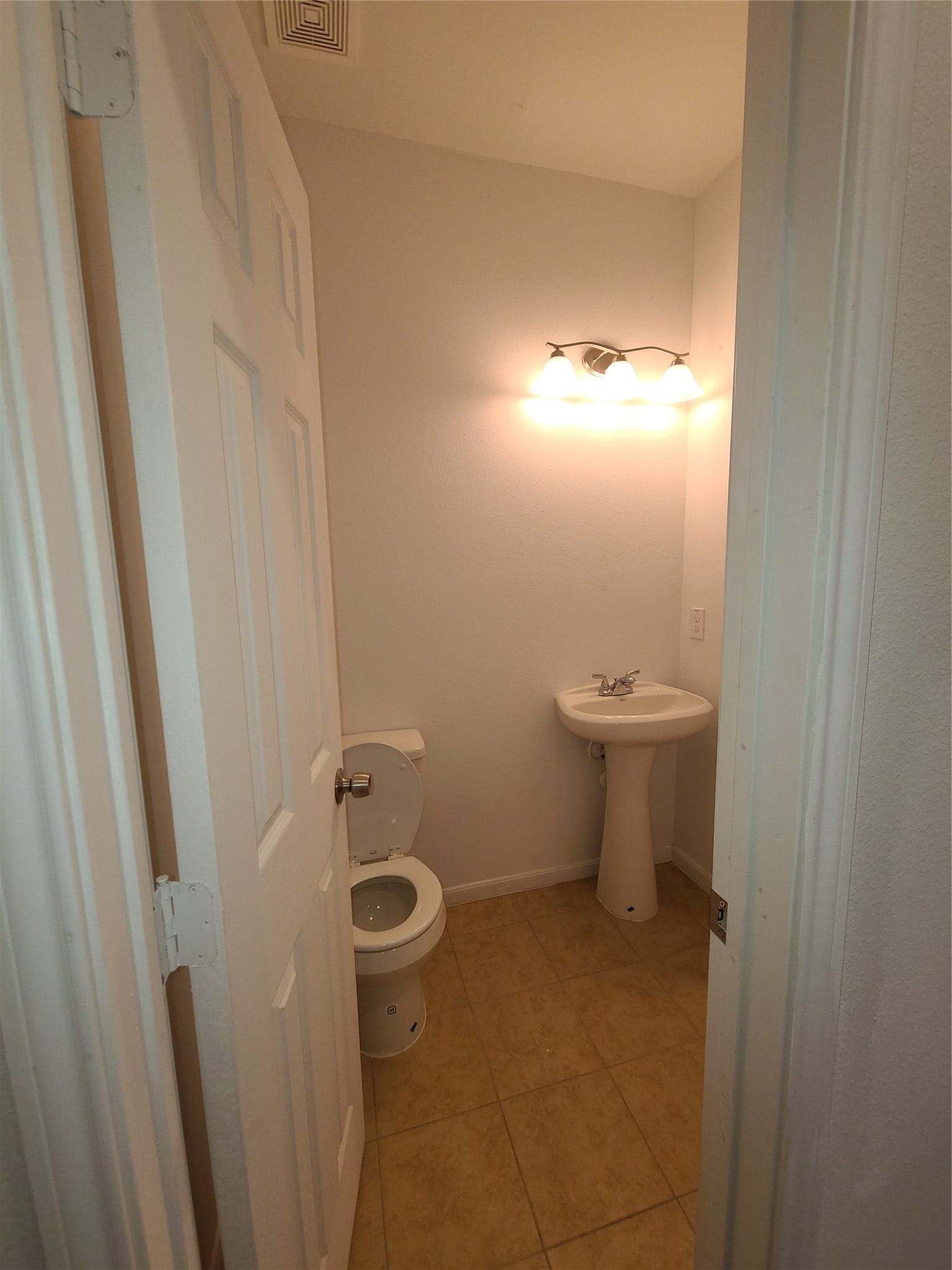 11135 Beverley Park Street, Sugar Land, TX 77498 11135 Beverley Park Street, Sugar Land, TX 77498