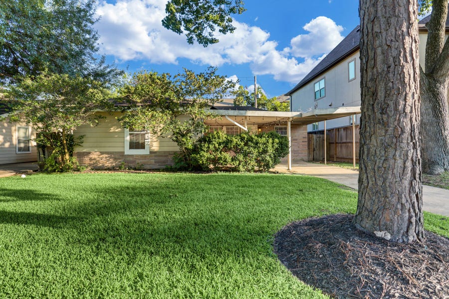 Property photo for 4419 Cynthia, Bellaire, TX