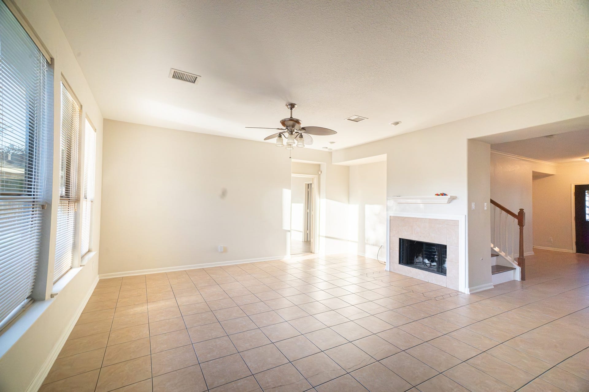 6903 Oleander Grove Way, Houston, TX 77049